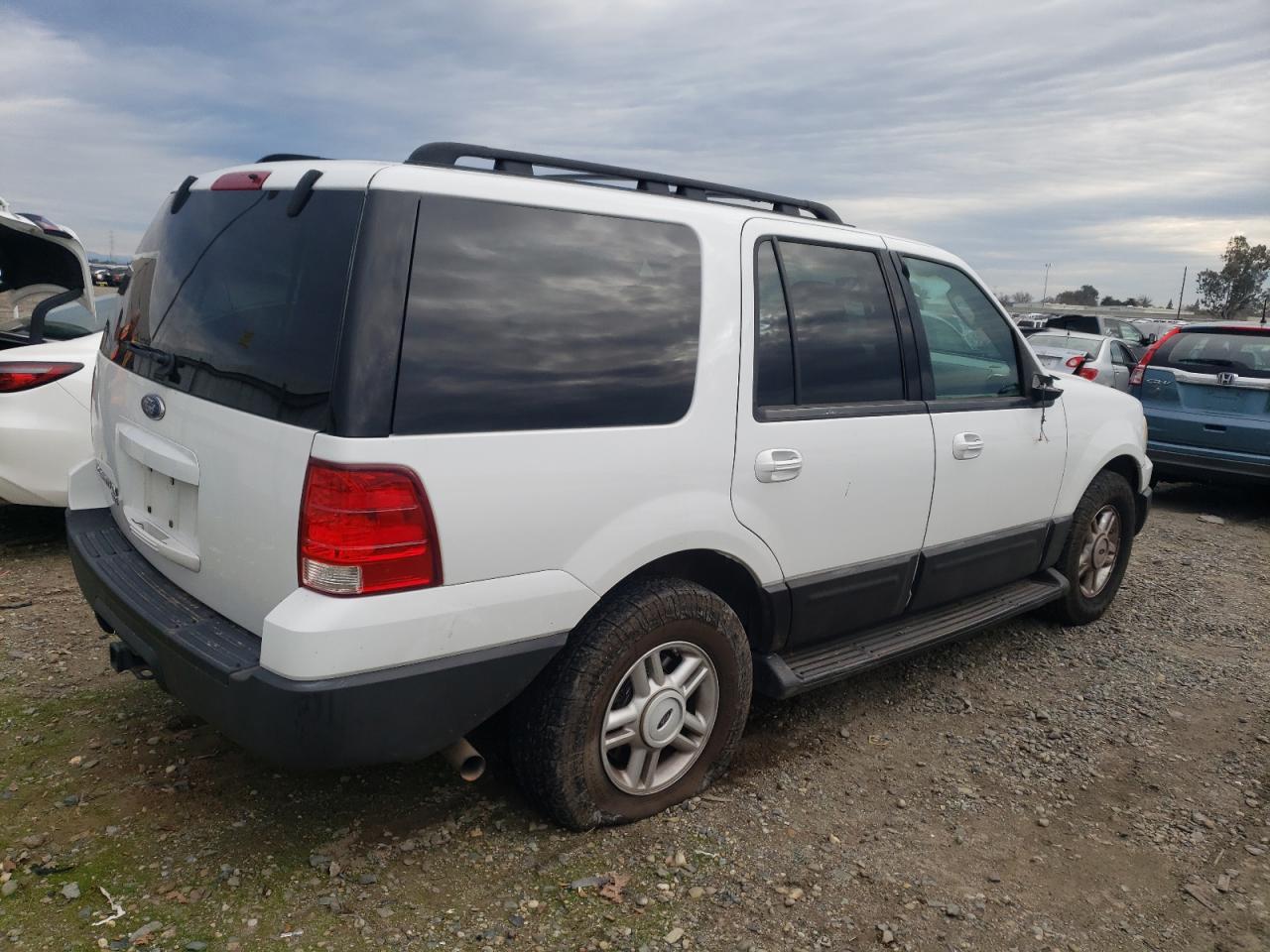 Photo 2 VIN: 1FMPU16596LA43220 - FORD EXPEDITION 