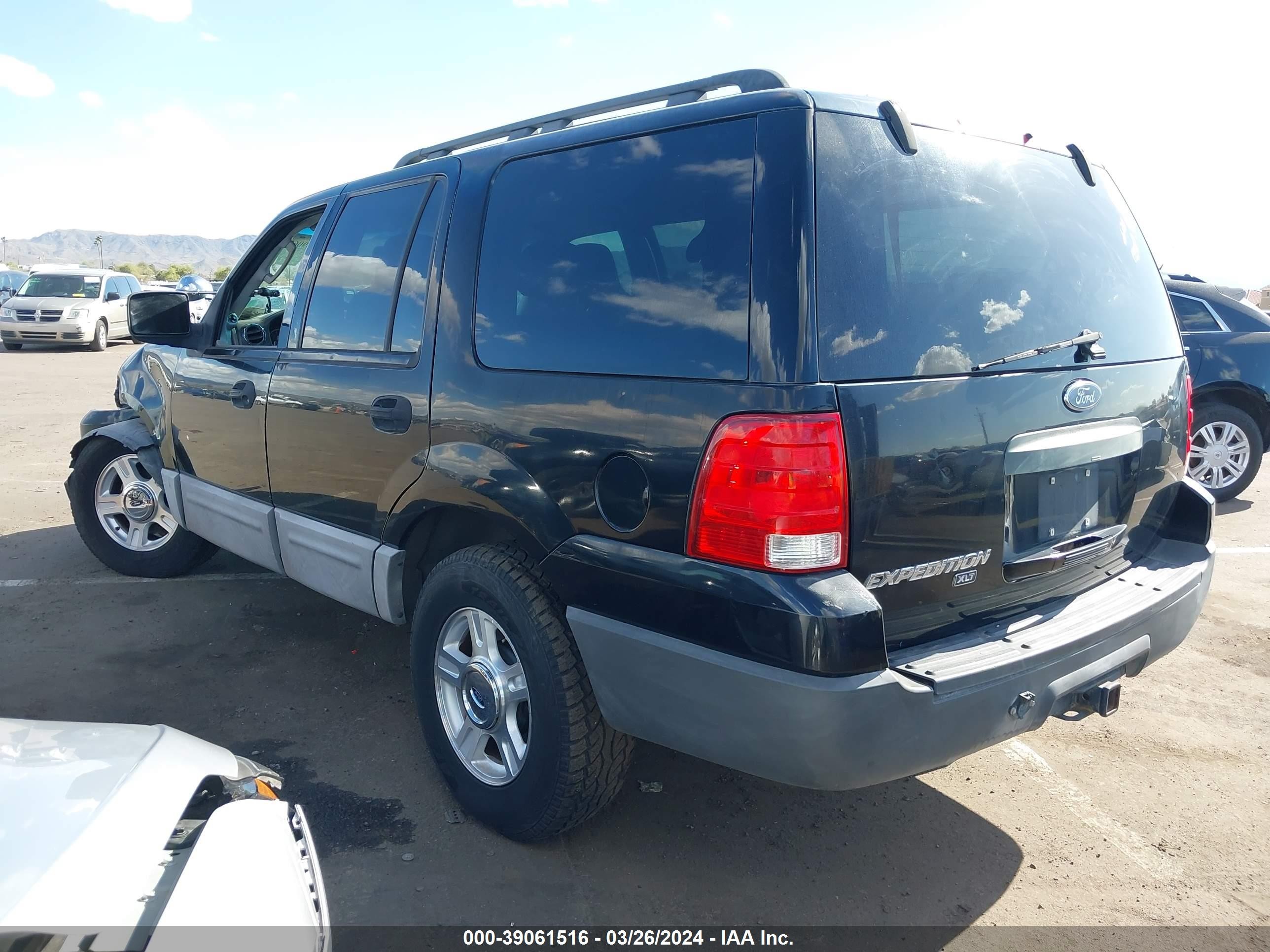 Photo 2 VIN: 1FMPU165X5LA65189 - FORD EXPEDITION 