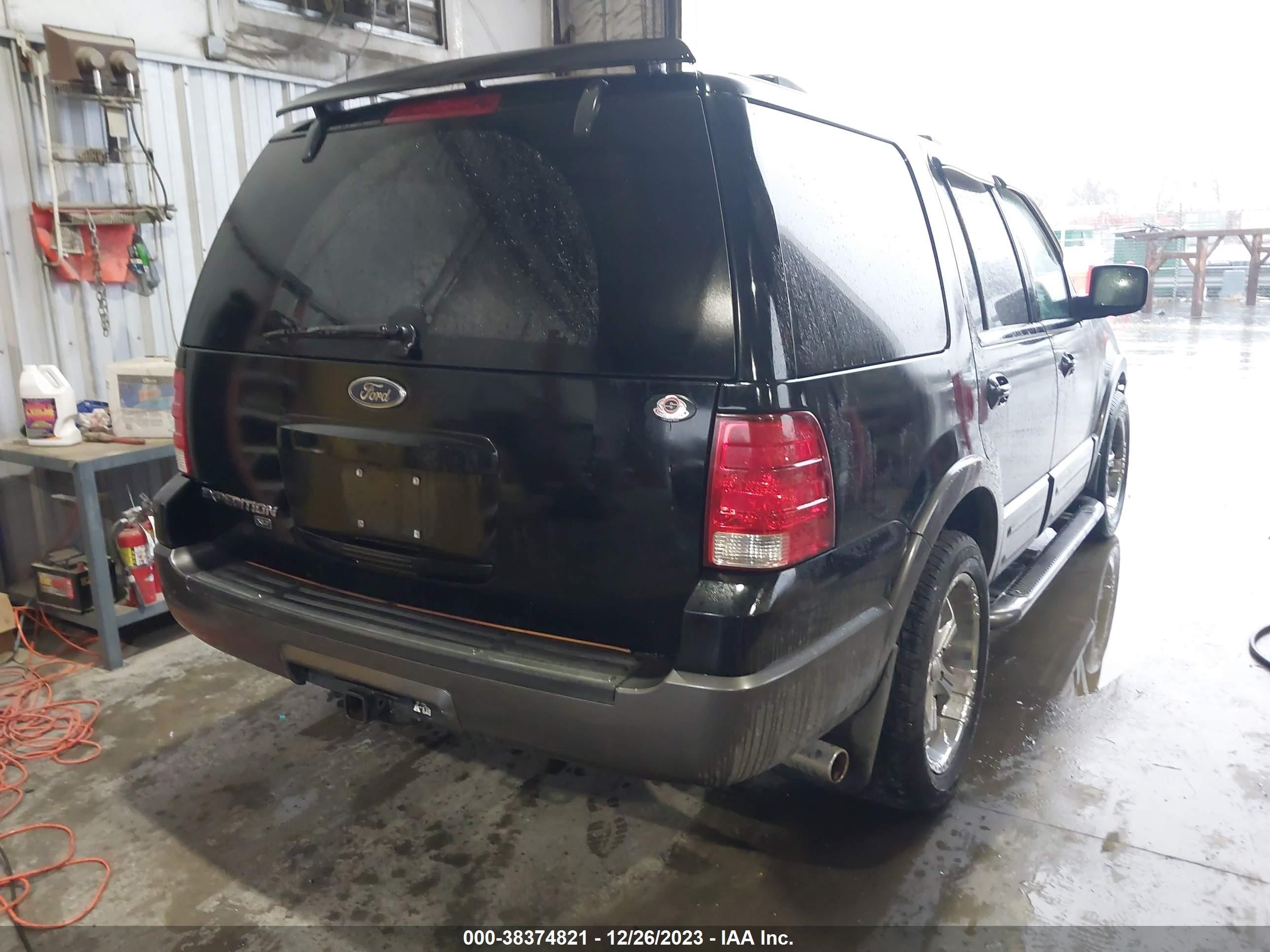 Photo 3 VIN: 1FMPU16W34LB02722 - FORD EXPEDITION 