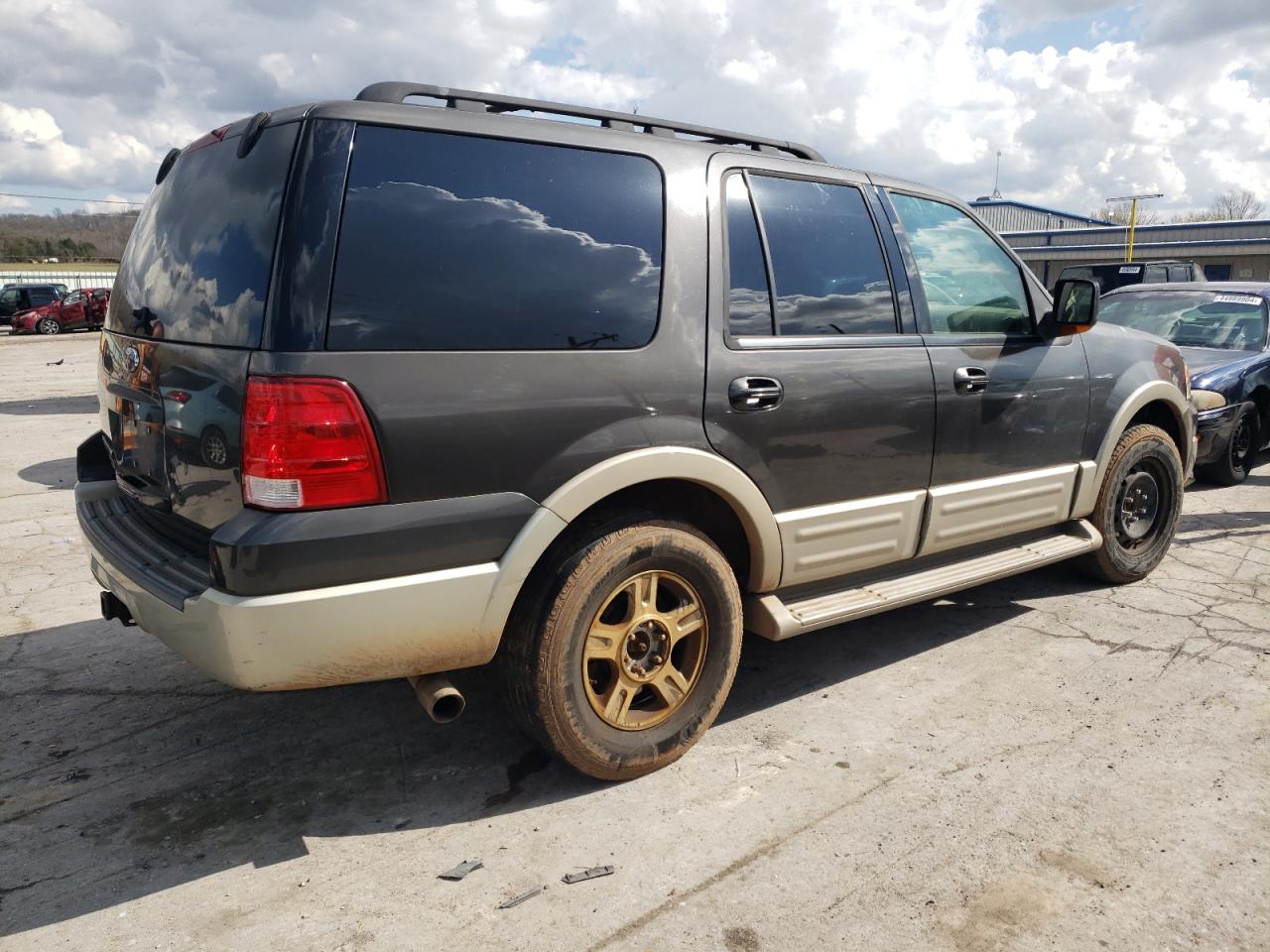 Photo 2 VIN: 1FMPU17525LA95513 - FORD EXPEDITION 