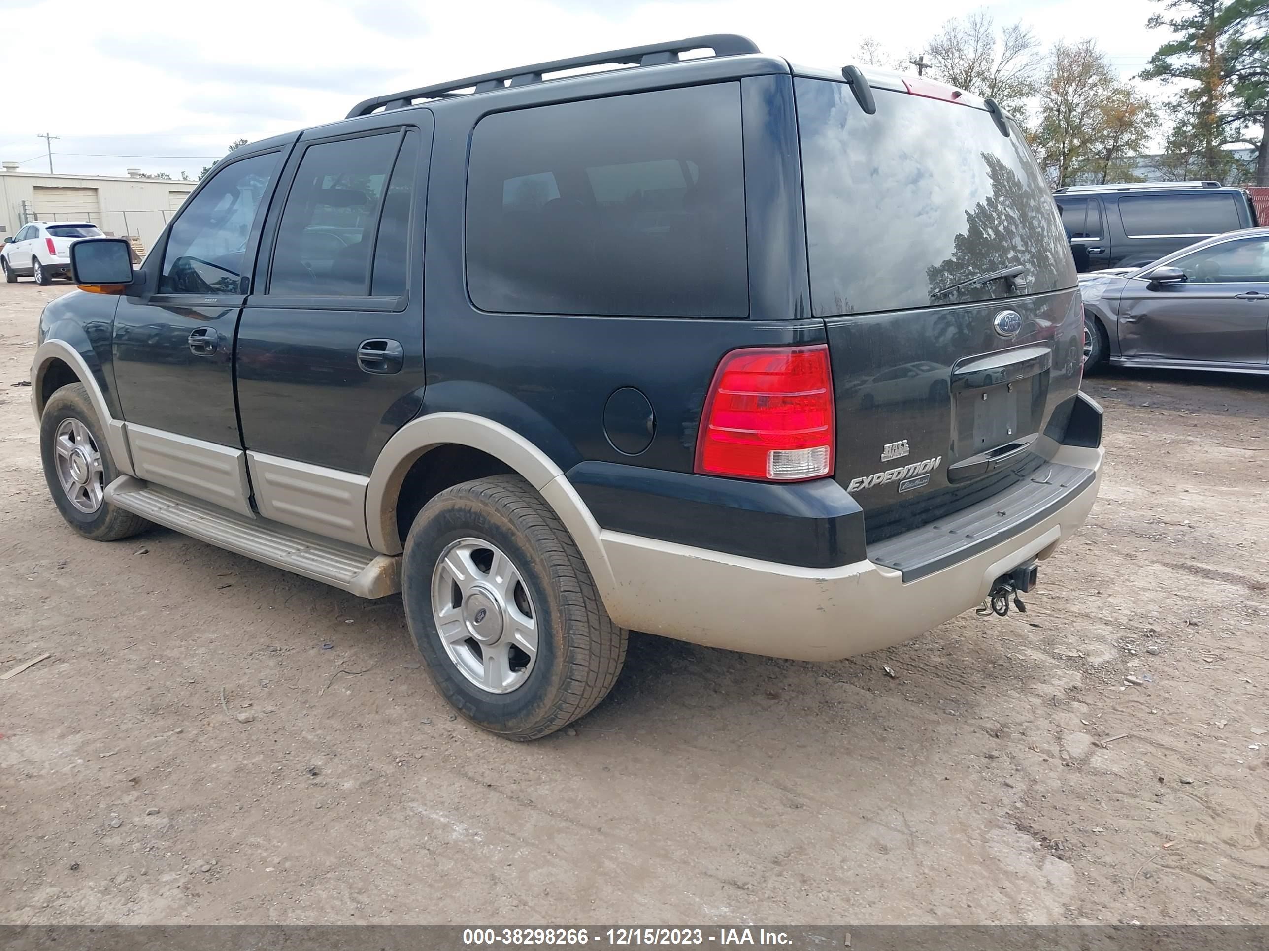 Photo 2 VIN: 1FMPU17545LA69883 - FORD EXPEDITION 