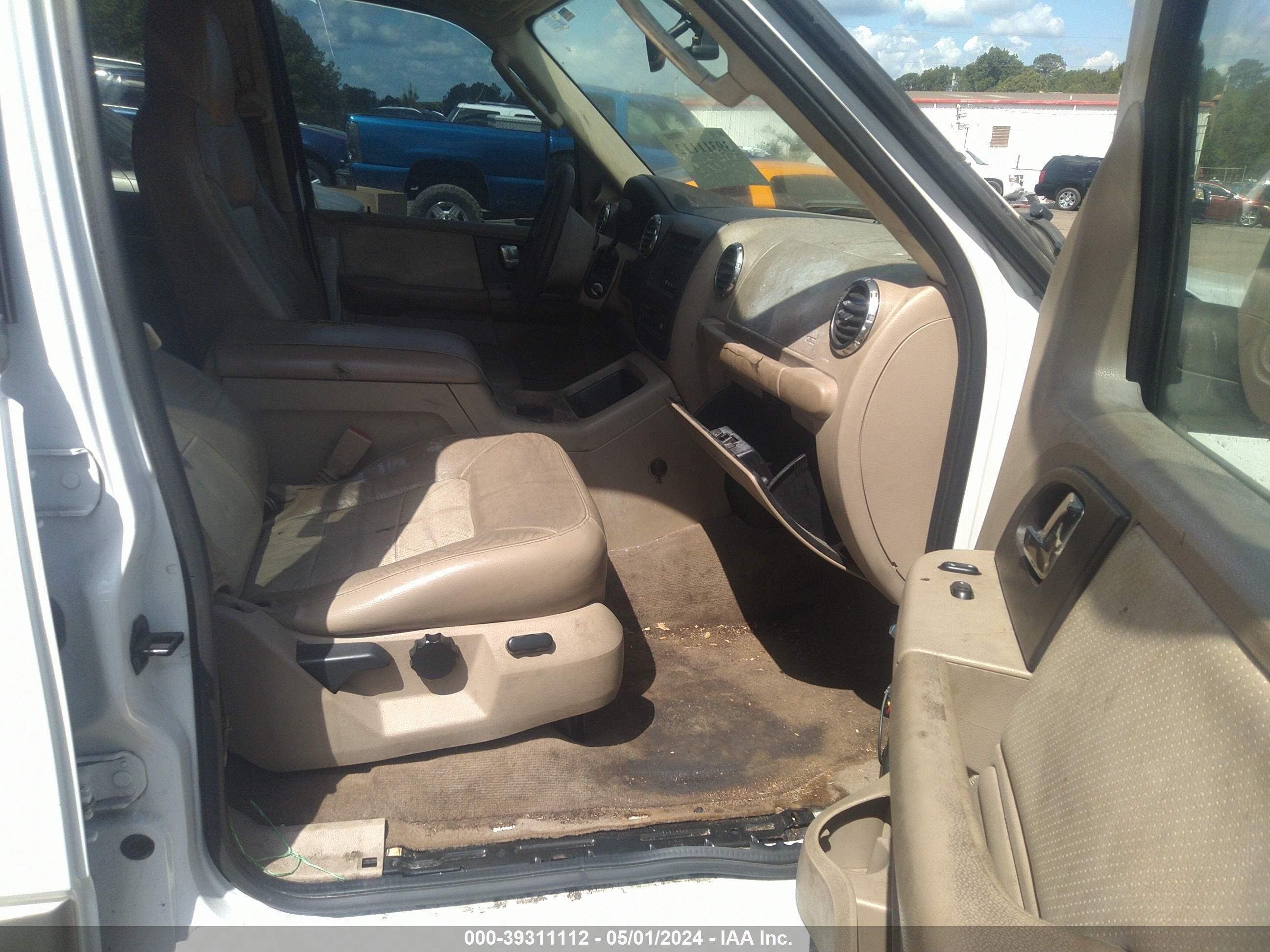 Photo 4 VIN: 1FMPU17L04LA84636 - FORD EXPEDITION 