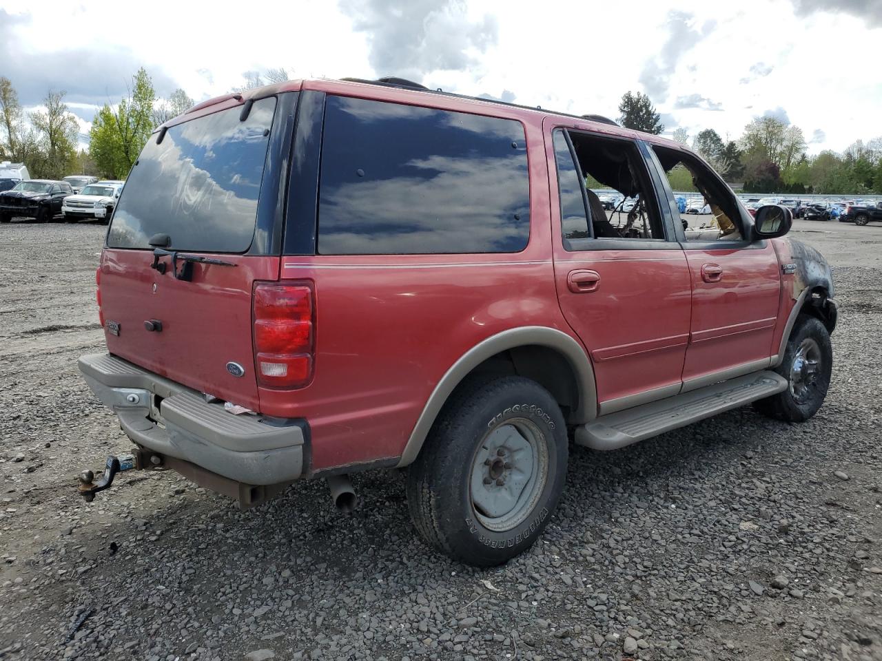 Photo 2 VIN: 1FMPU18L0YLC18193 - FORD EXPEDITION 