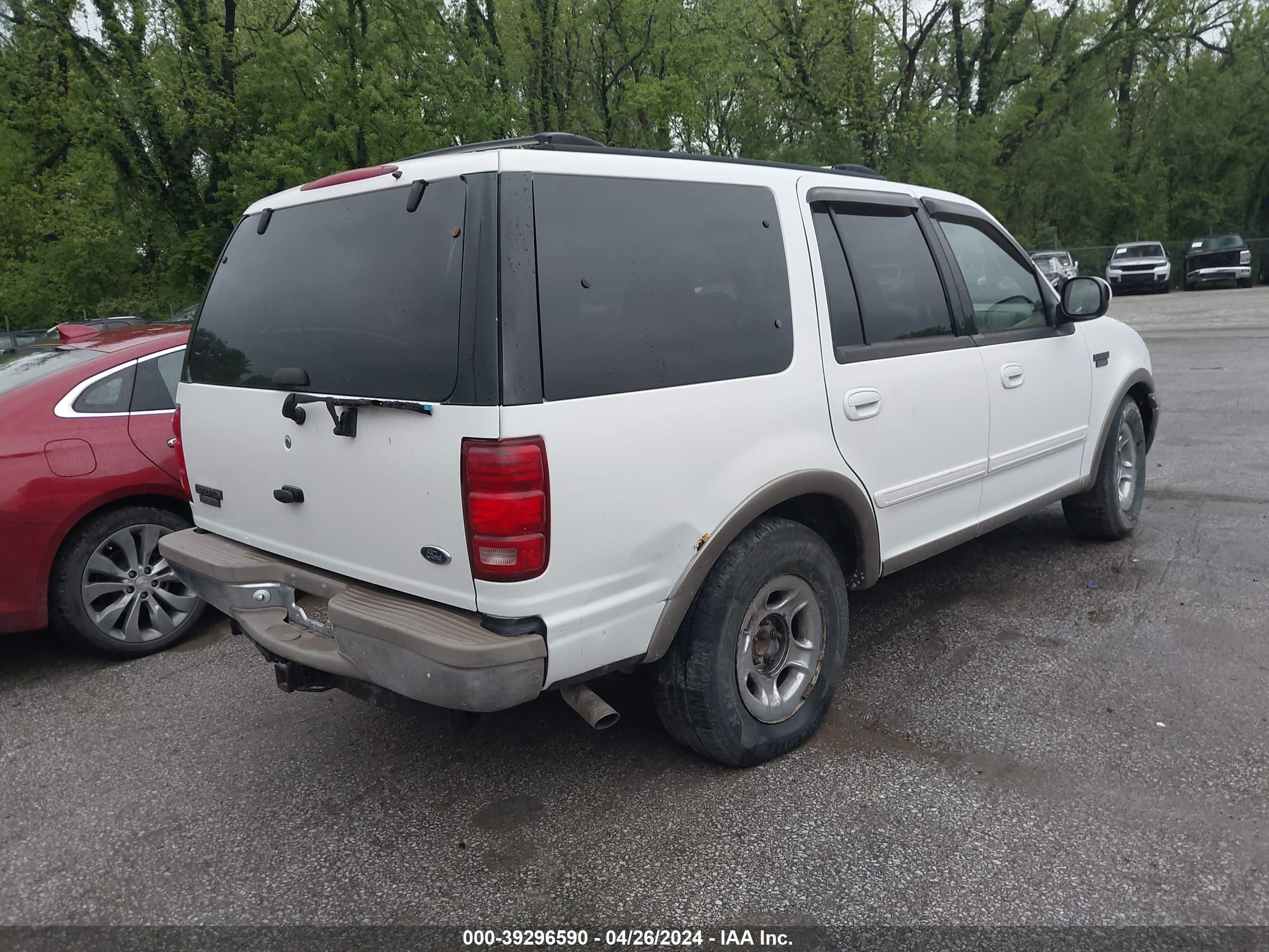 Photo 3 VIN: 1FMPU18L11LB37404 - FORD EXPEDITION 