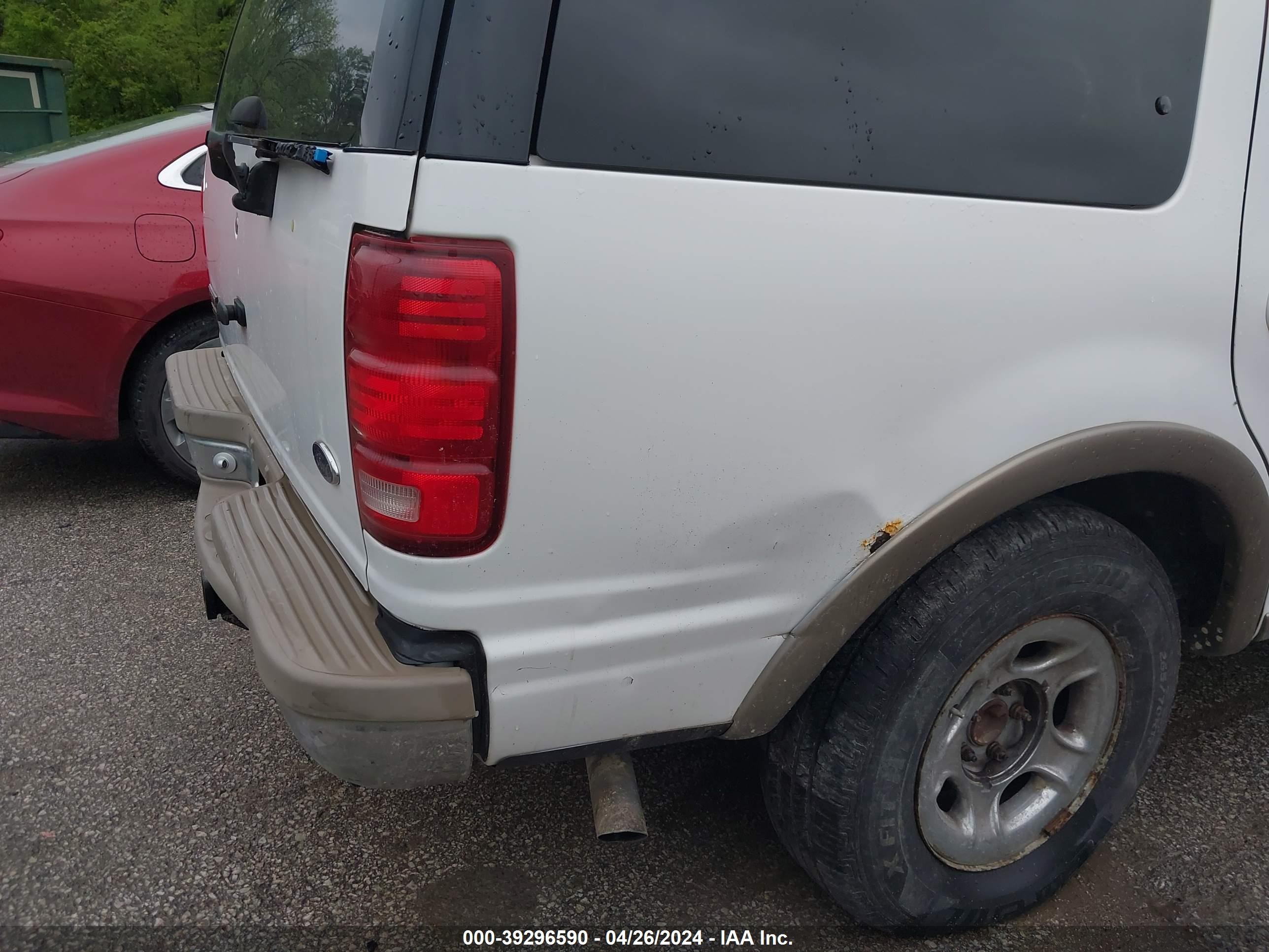 Photo 5 VIN: 1FMPU18L11LB37404 - FORD EXPEDITION 