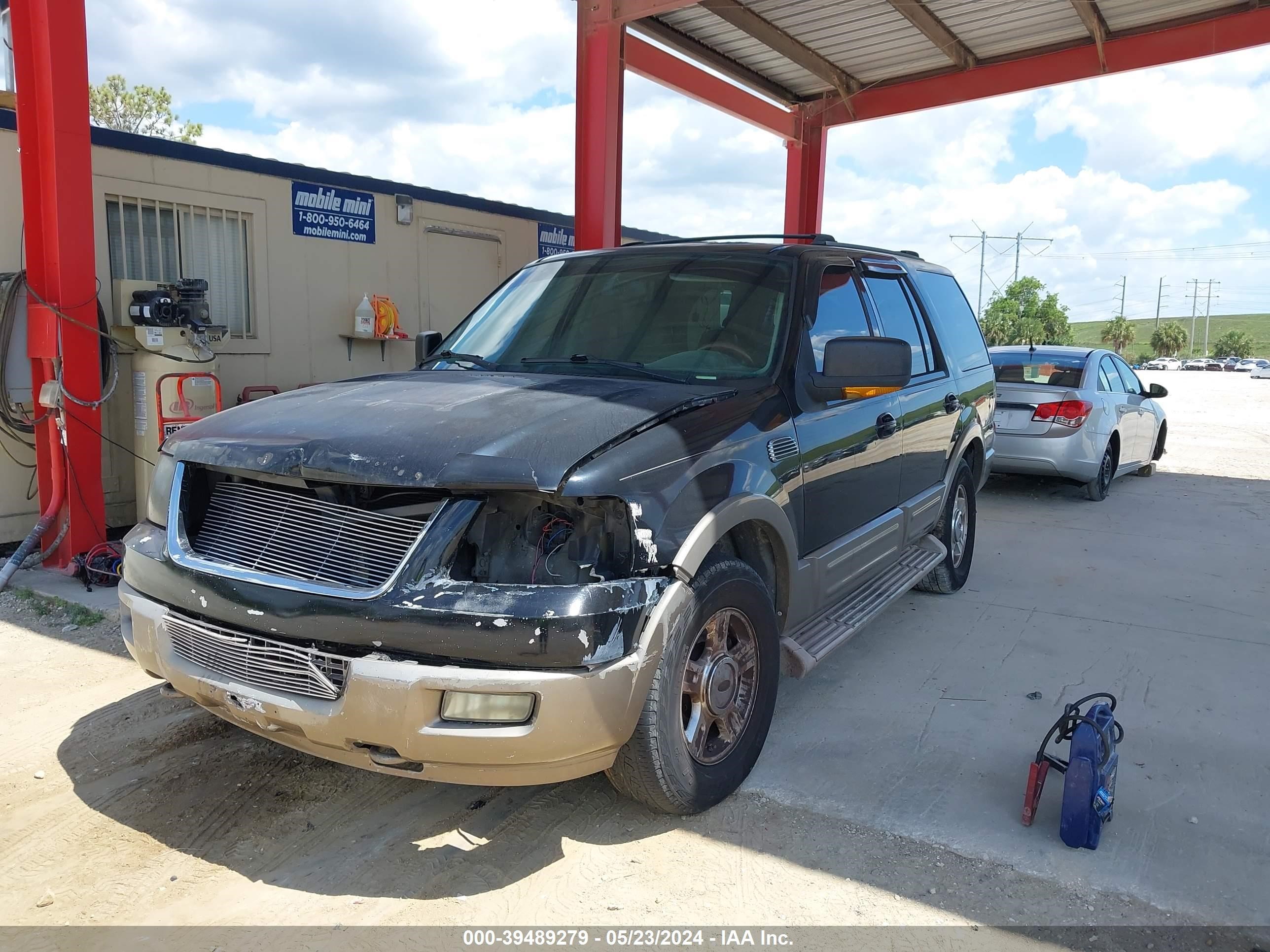 Photo 1 VIN: 1FMPU18L14LA92873 - FORD EXPEDITION 