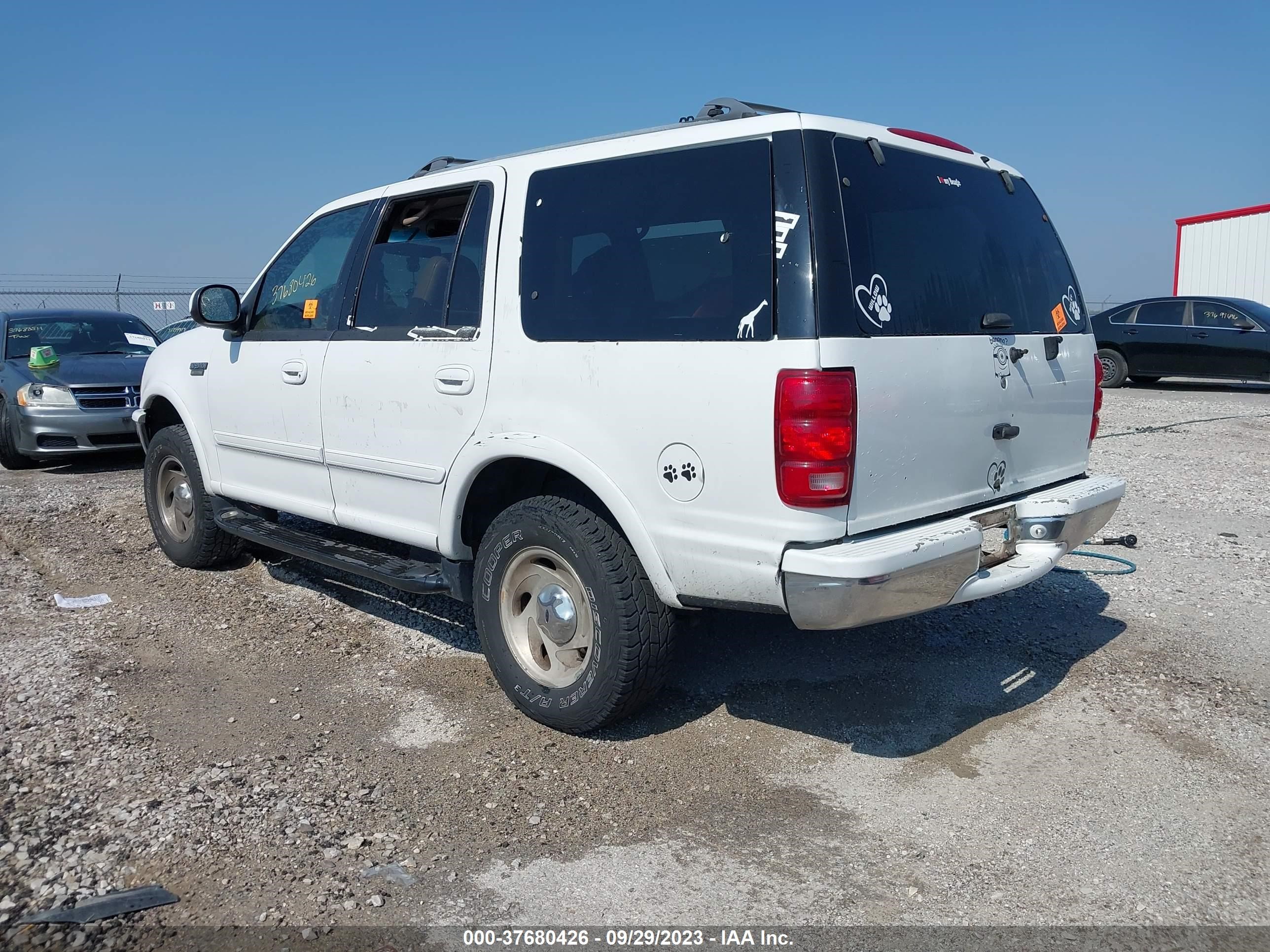 Photo 2 VIN: 1FMPU18L3WLB05433 - FORD EXPEDITION 