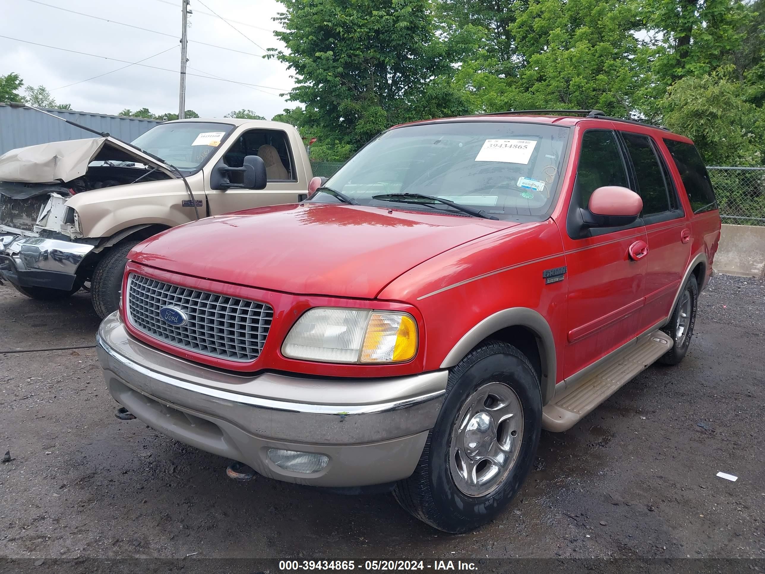 Photo 5 VIN: 1FMPU18L3YLA45754 - FORD EXPEDITION 