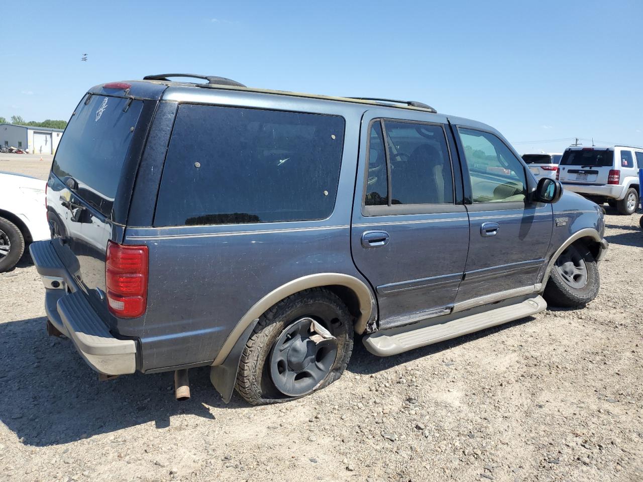 Photo 2 VIN: 1FMPU18L42LA18697 - FORD EXPEDITION 