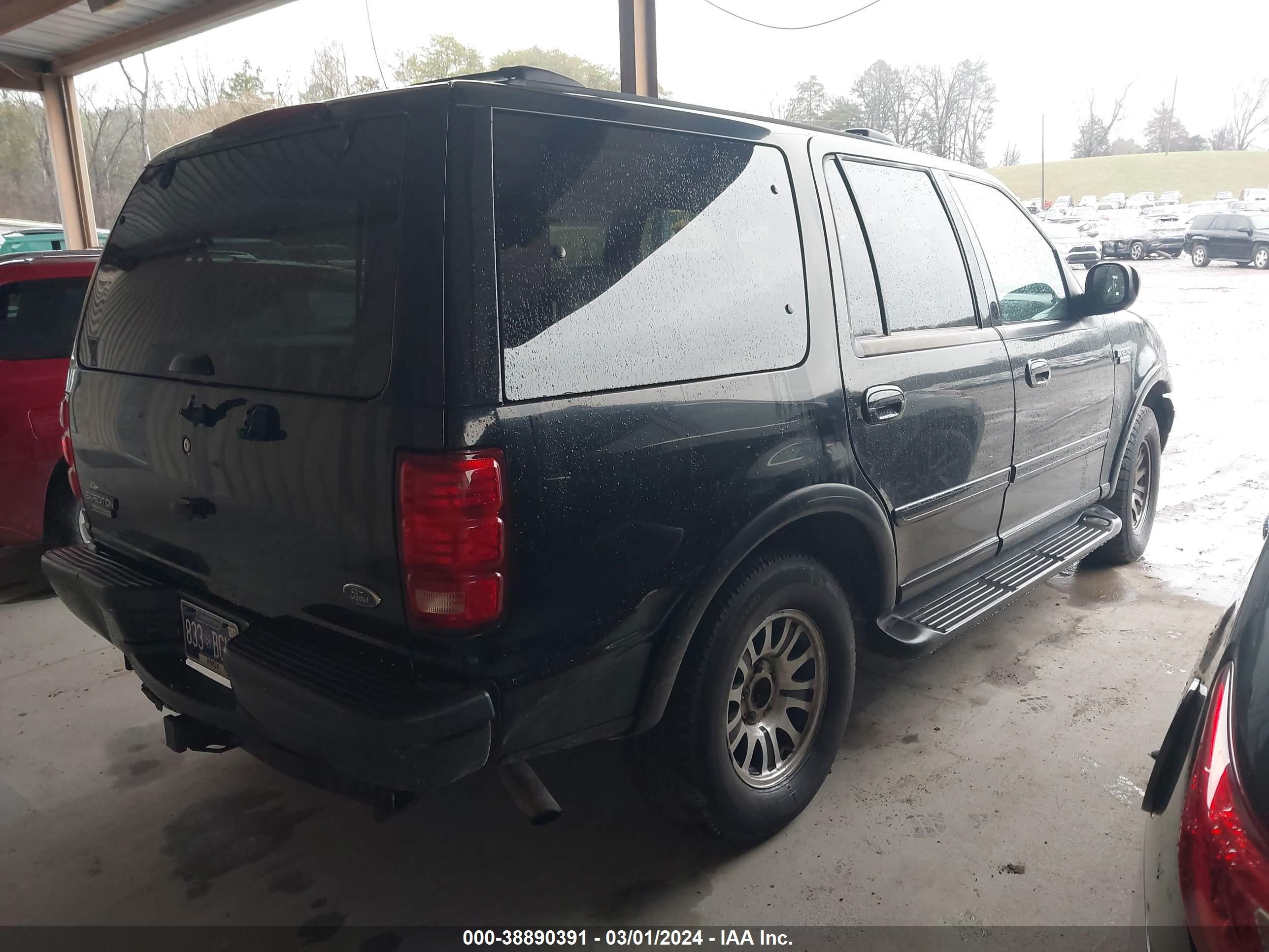 Photo 3 VIN: 1FMPU18L42LA87390 - FORD EXPEDITION 