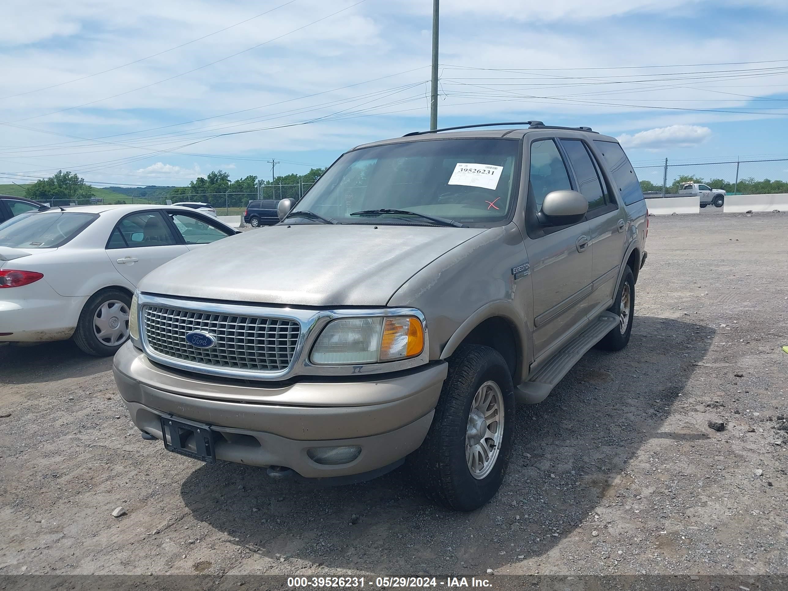 Photo 1 VIN: 1FMPU18L42LA98373 - FORD EXPEDITION 