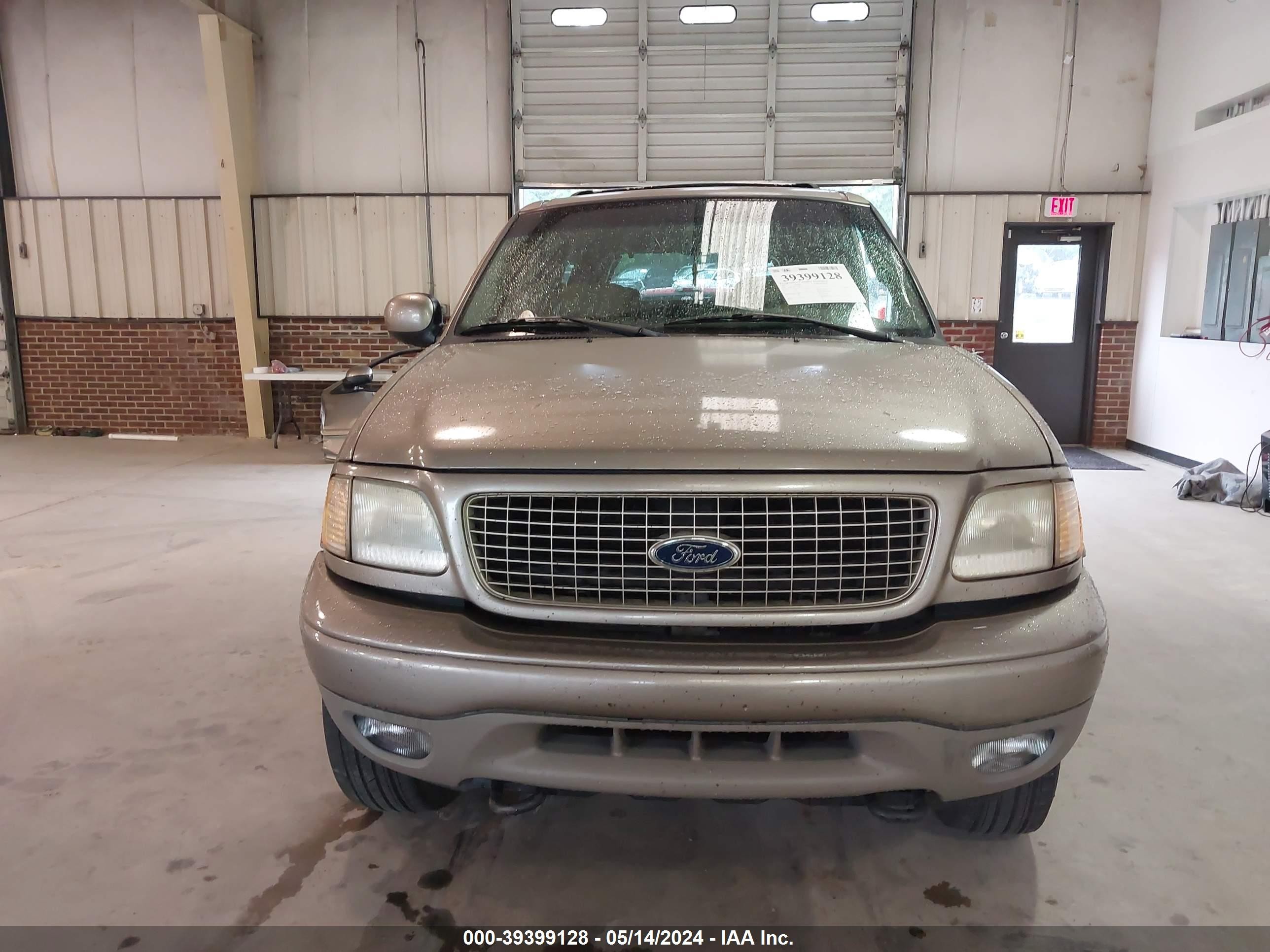 Photo 12 VIN: 1FMPU18L71LB42252 - FORD EXPEDITION 