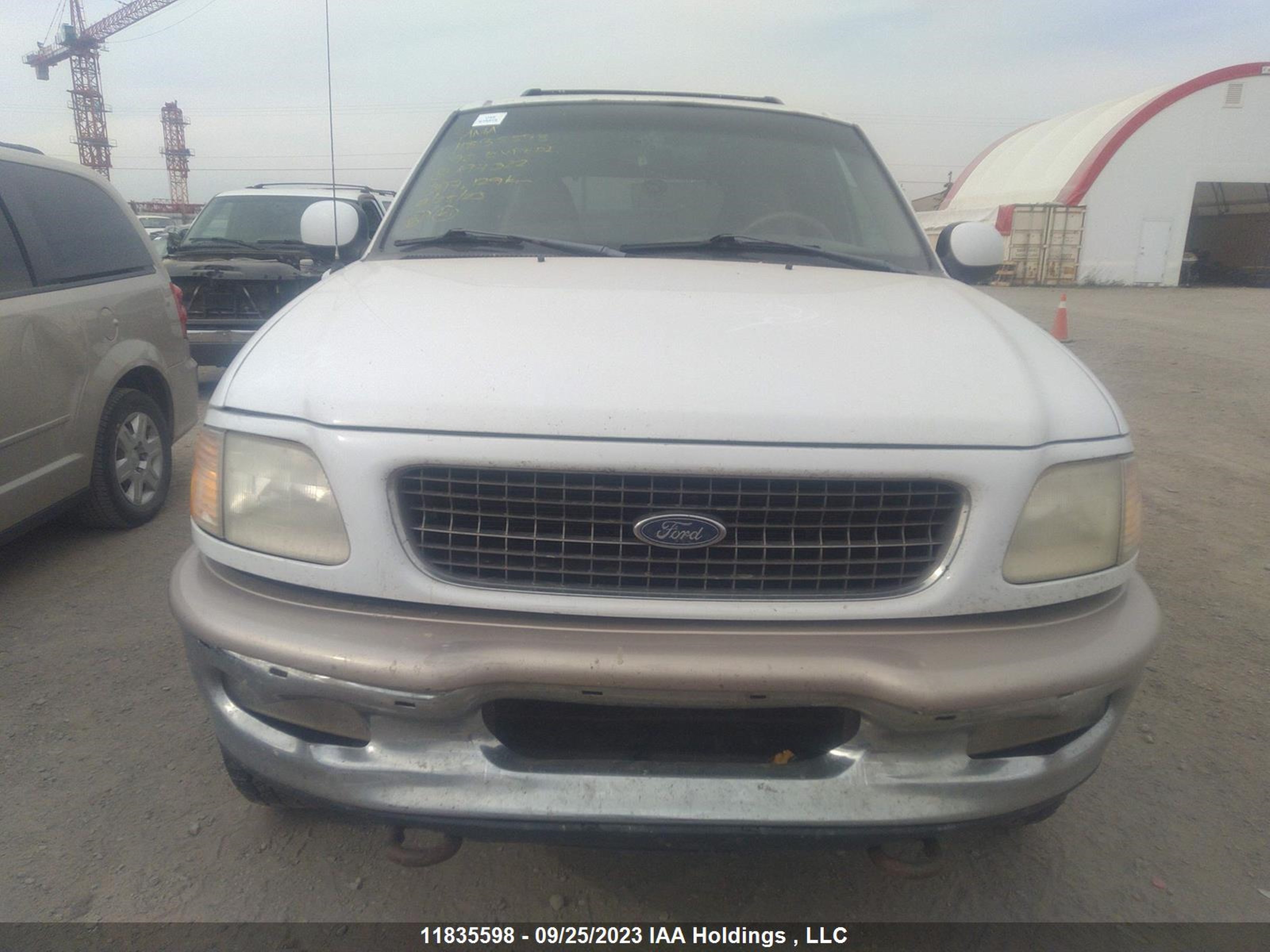 Photo 5 VIN: 1FMPU18L7WLA97322 - FORD EXPEDITION 