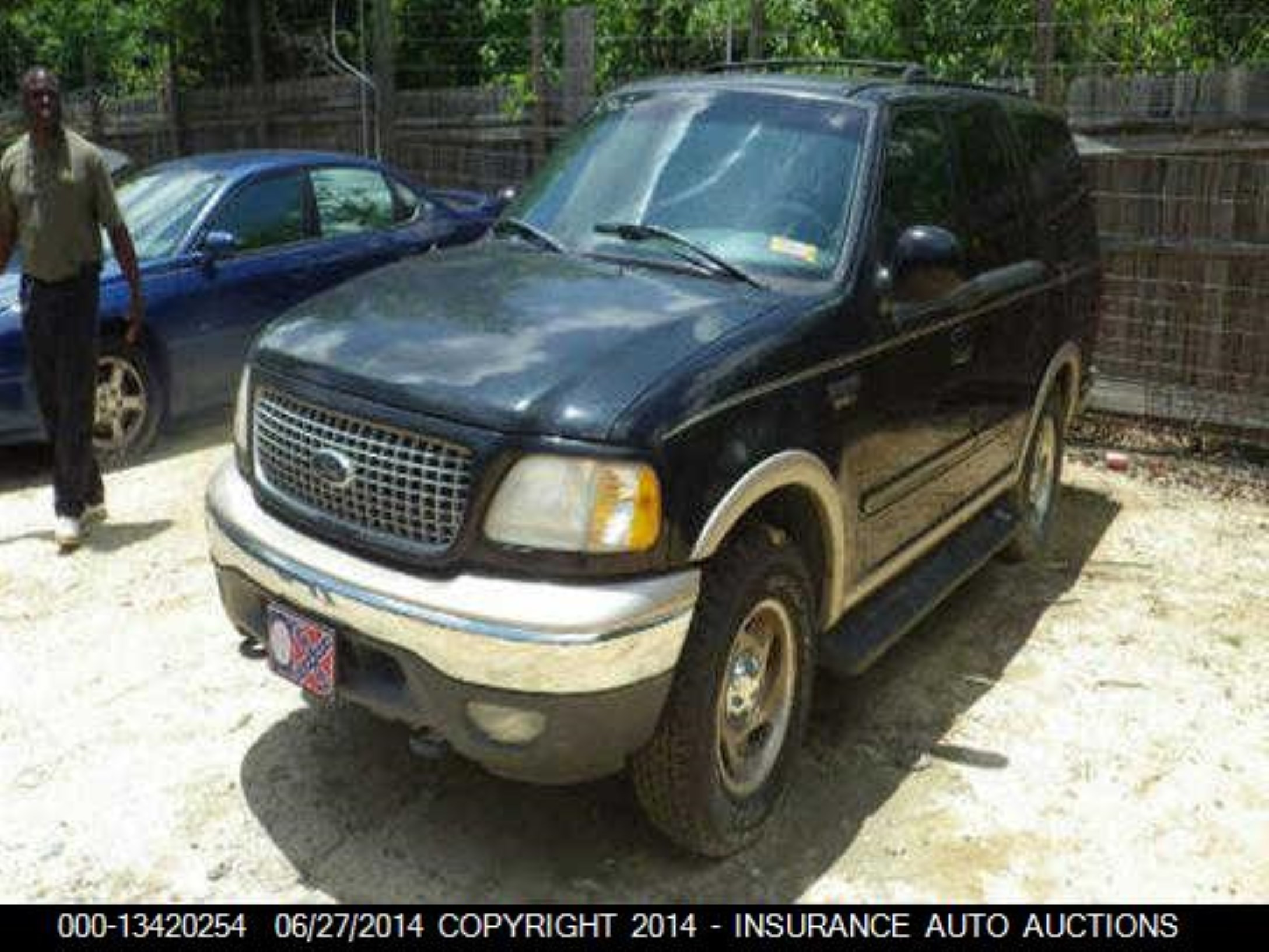 Photo 1 VIN: 1FMPU18L7XLC35362 - FORD EXPEDITION 