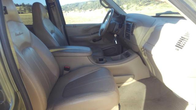 Photo 4 VIN: 1FMPU18L9YLA57441 - FORD EXPEDITION 