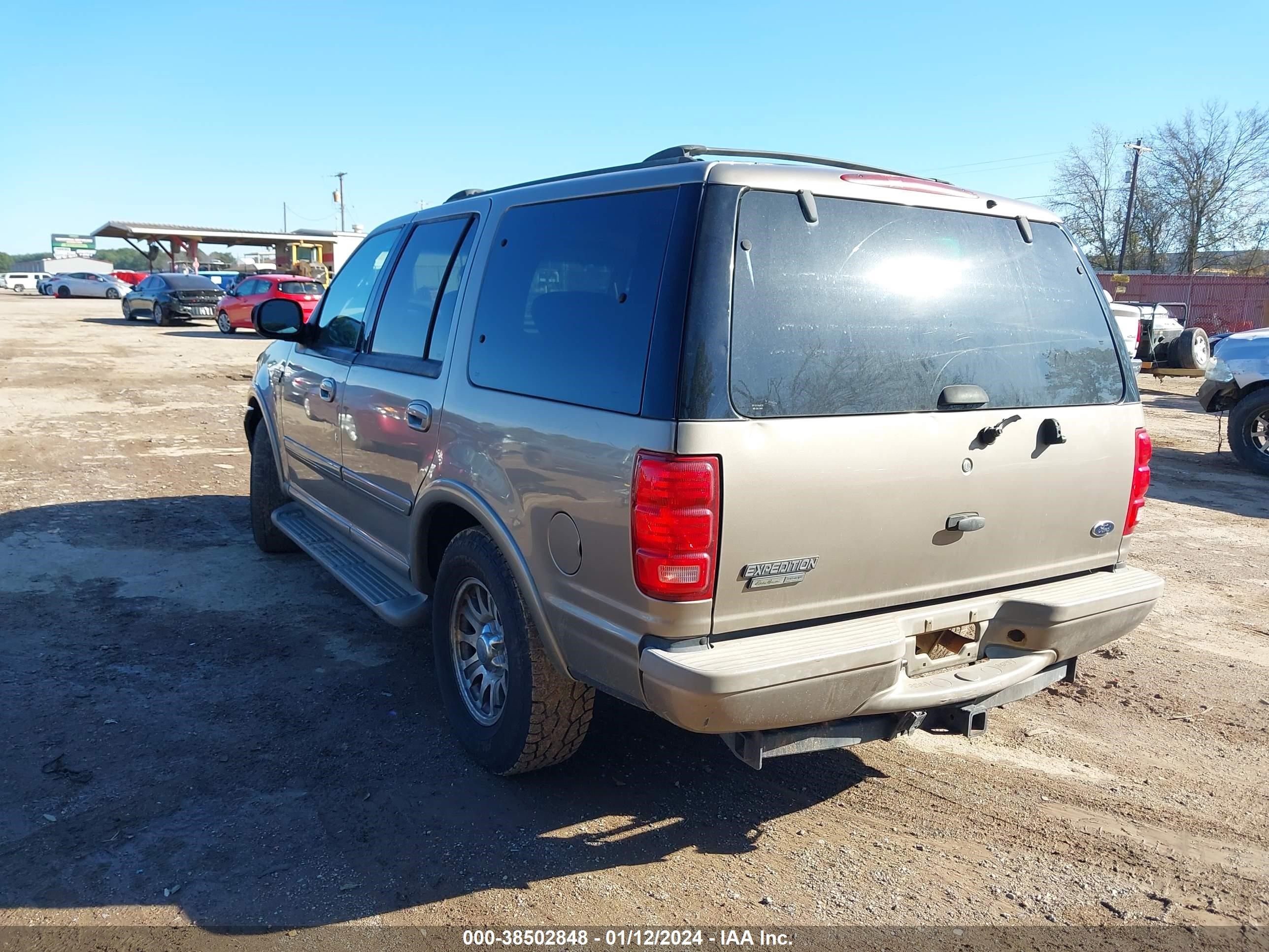 Photo 2 VIN: 1FMPU18LX2LA82162 - FORD EXPEDITION 