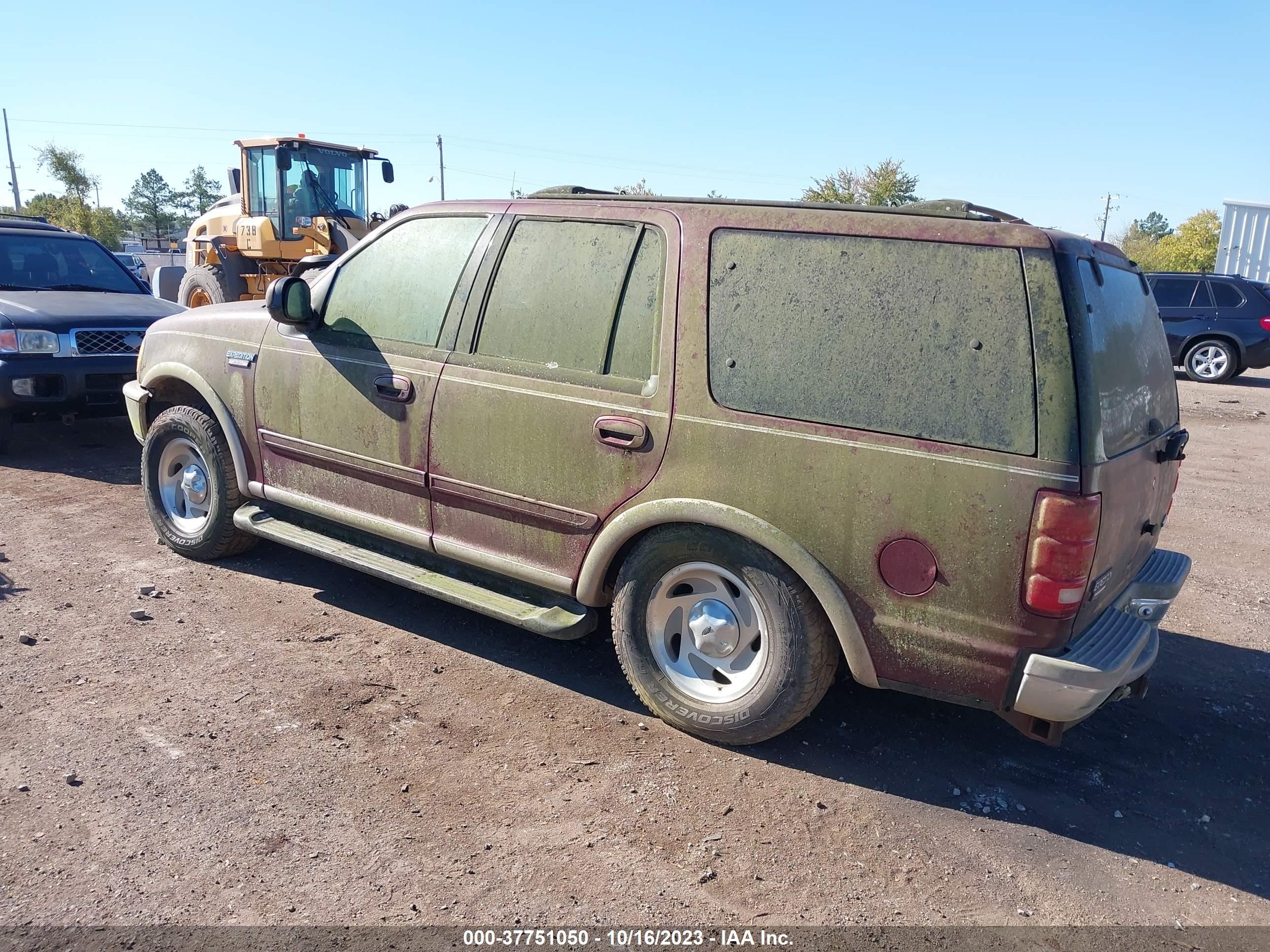 Photo 2 VIN: 1FMPU18LXWLB77634 - FORD EXPEDITION 