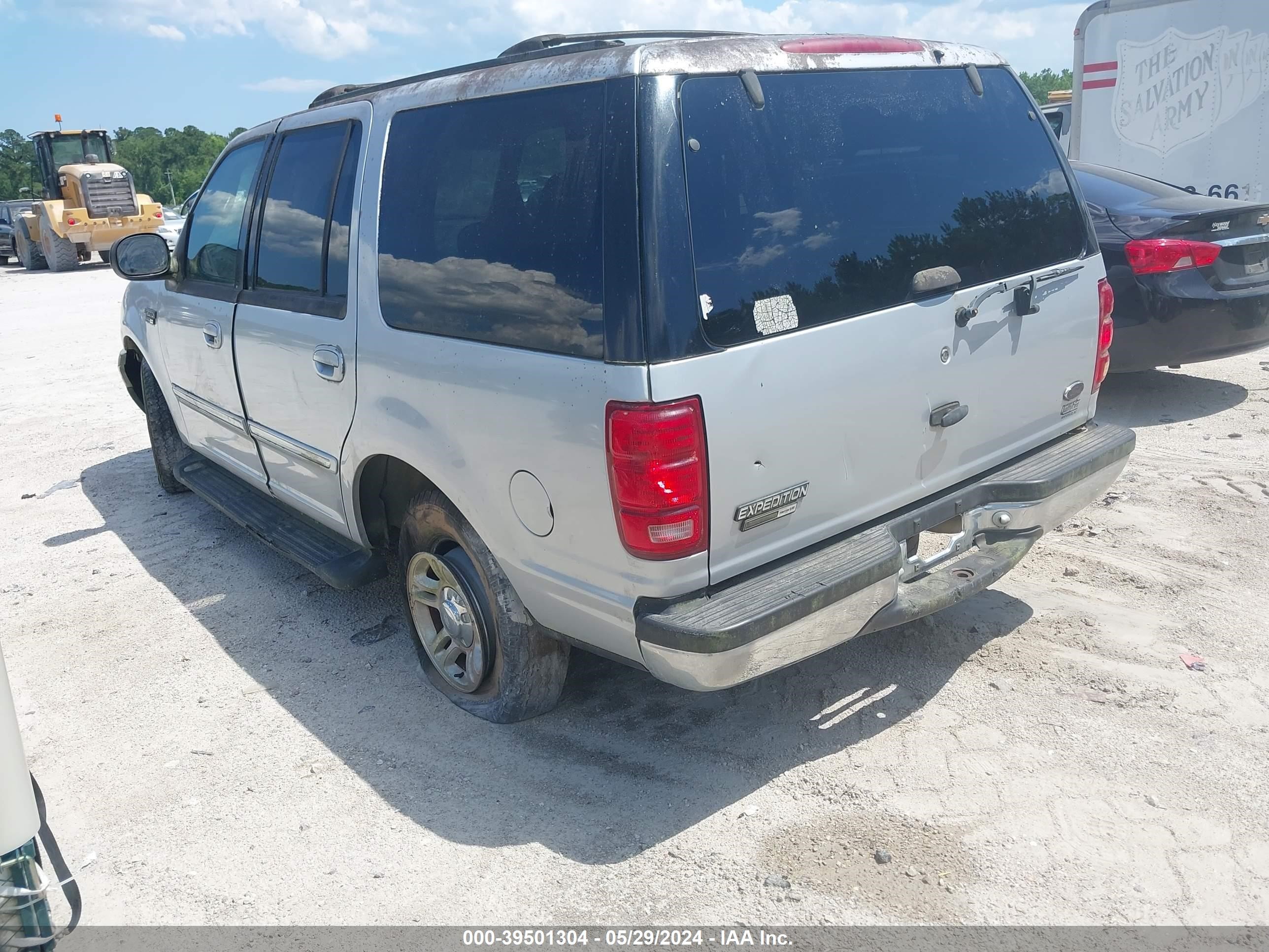 Photo 2 VIN: 1FMRU15W421B00193 - FORD EXPEDITION 