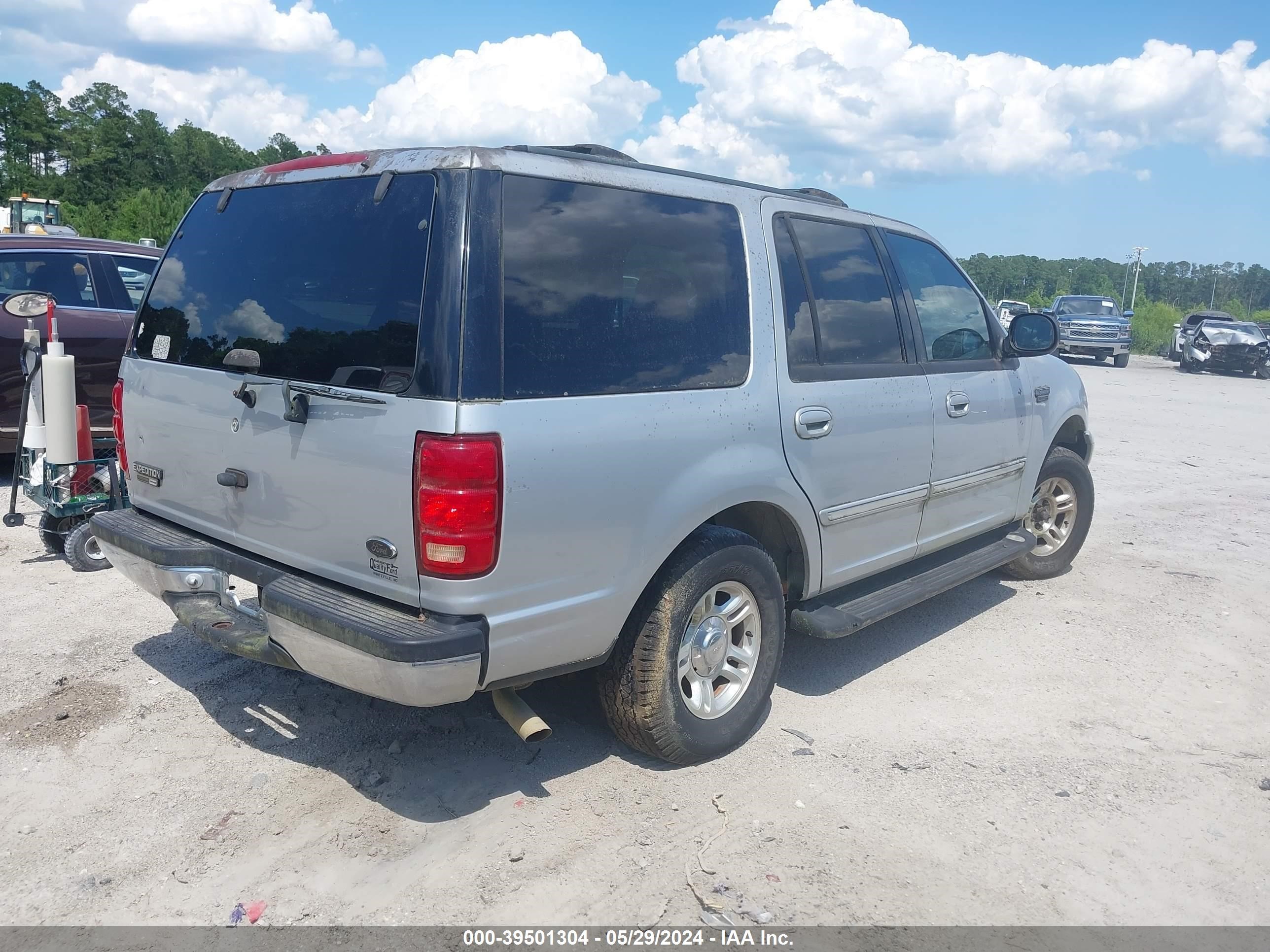 Photo 3 VIN: 1FMRU15W421B00193 - FORD EXPEDITION 