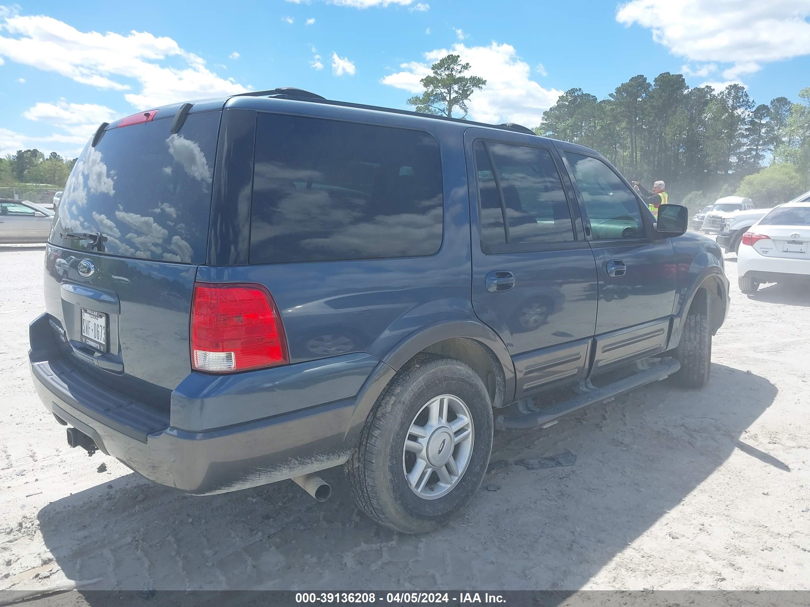 Photo 3 VIN: 1FMRU15W44LB79903 - FORD EXPEDITION 