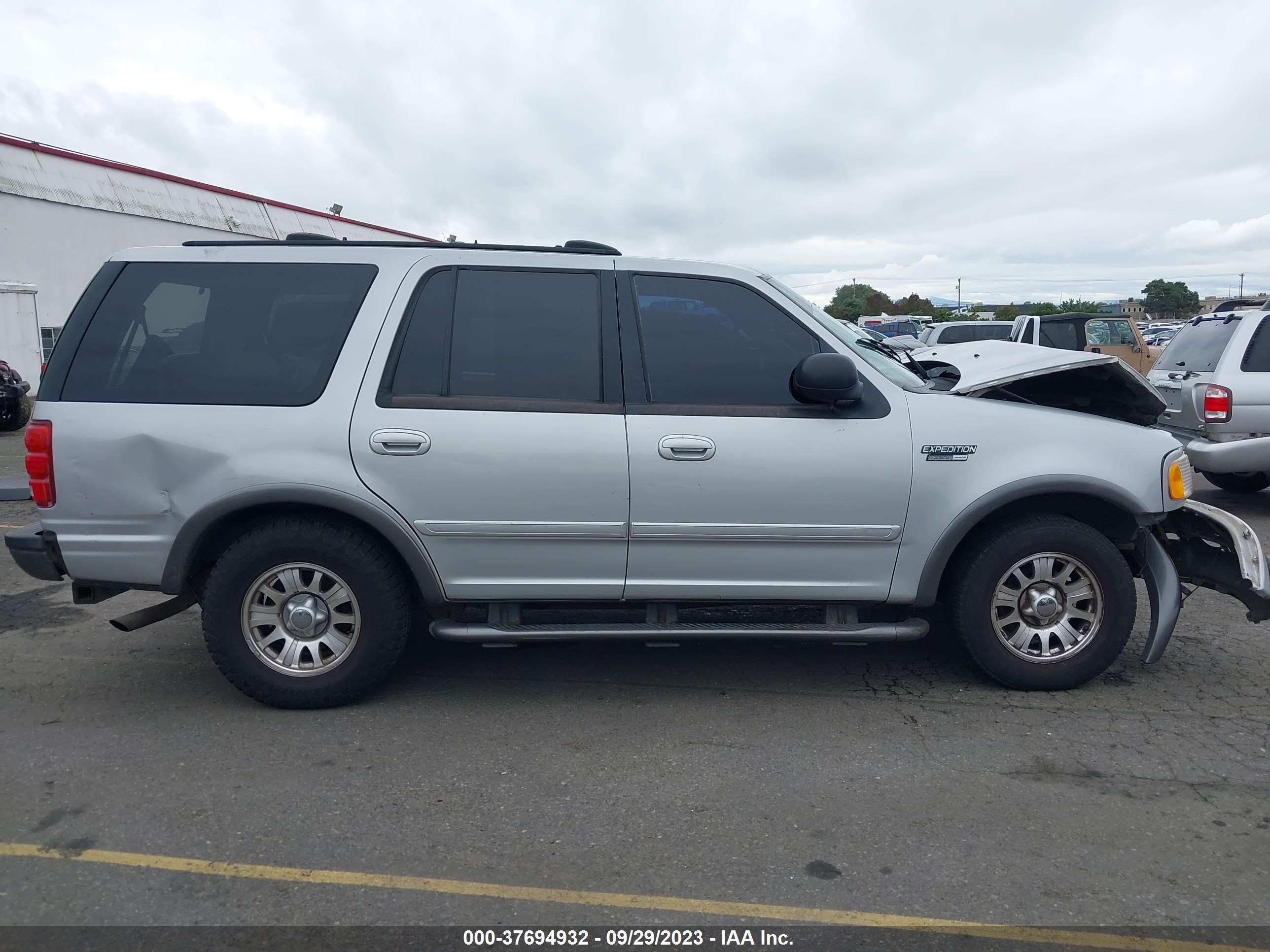 Photo 12 VIN: 1FMRU15W71LB22901 - FORD EXPEDITION 