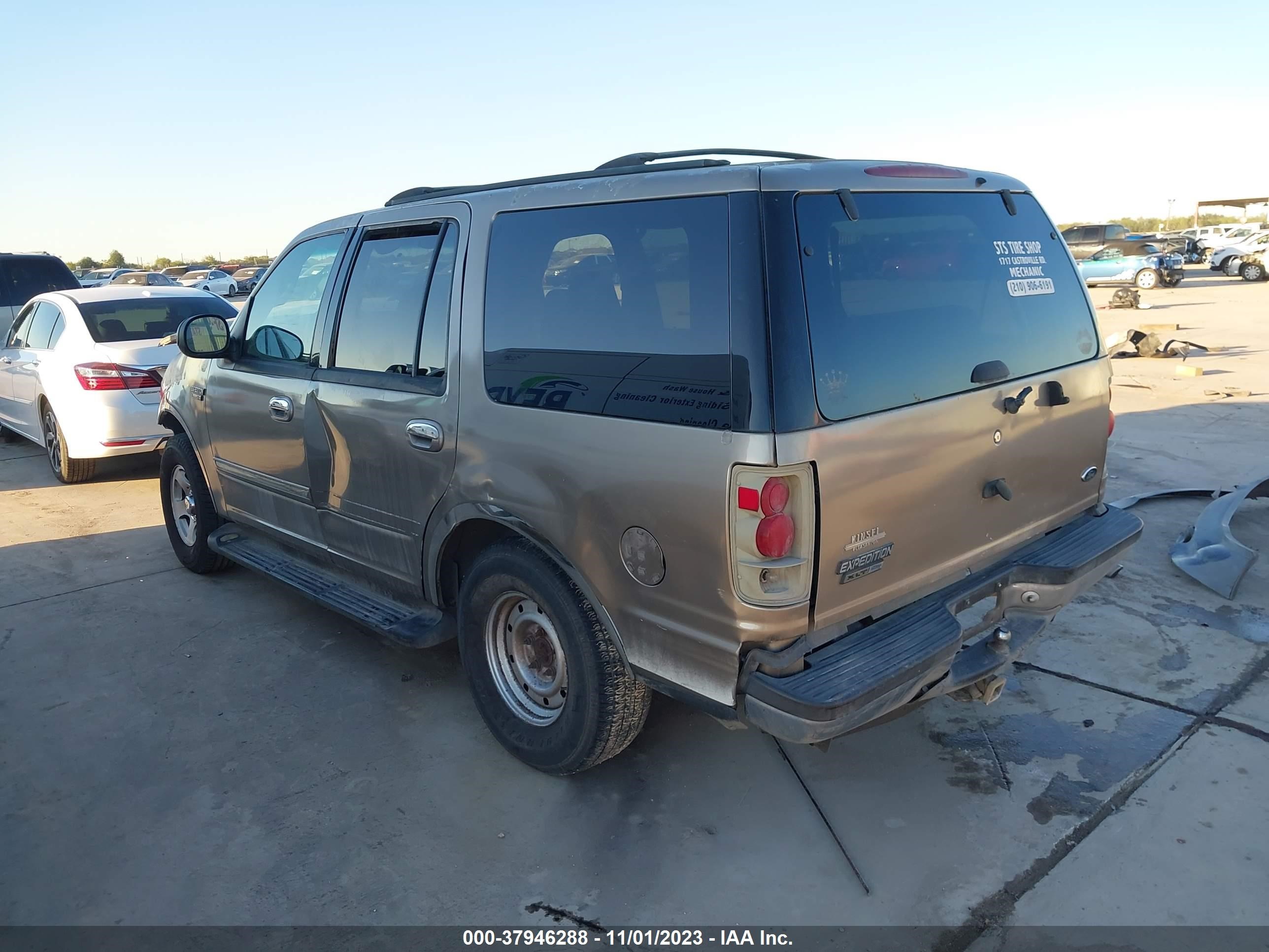 Photo 2 VIN: 1FMRU15W72LA28941 - FORD EXPEDITION 