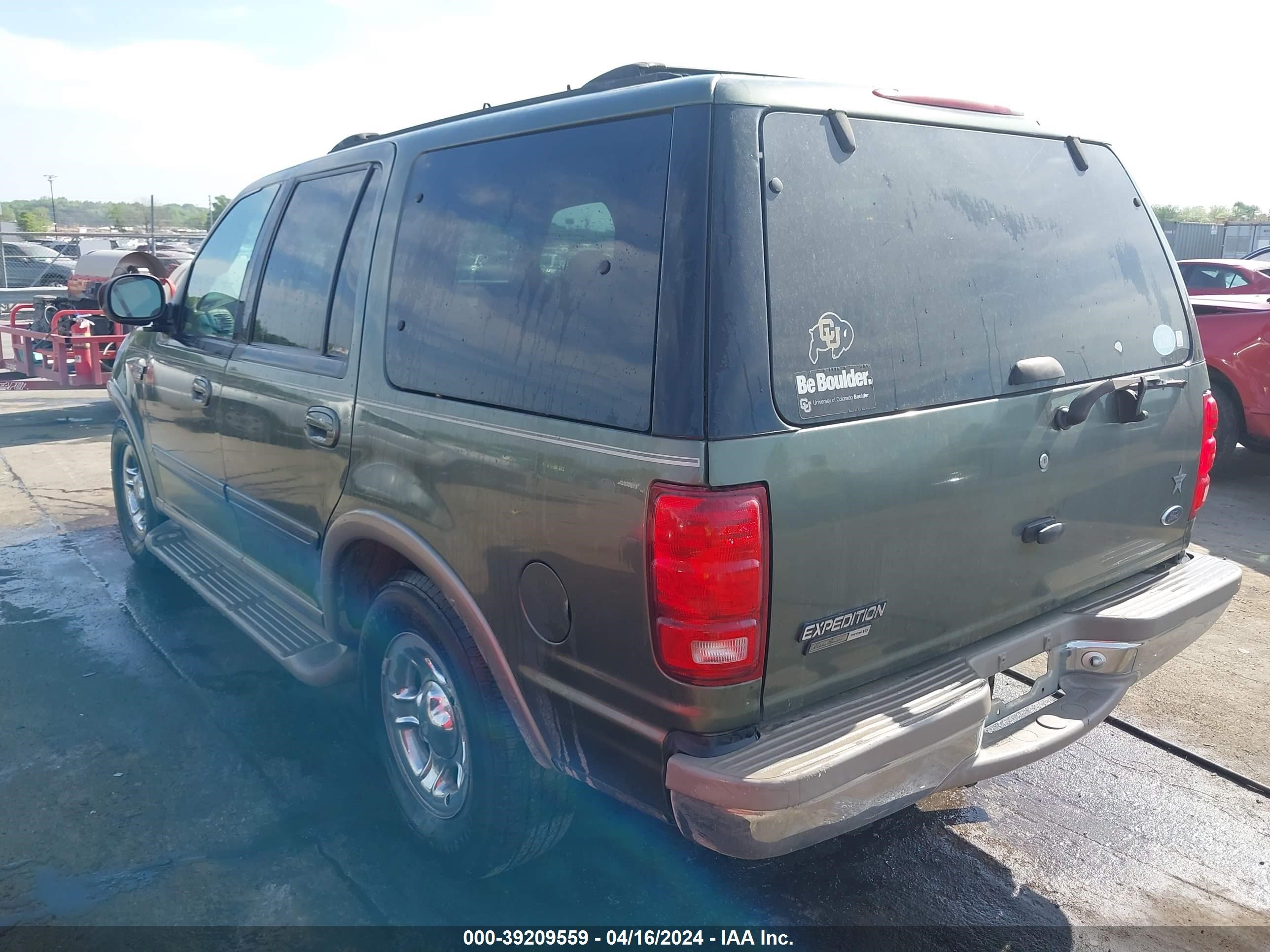 Photo 2 VIN: 1FMRU1763YLB75280 - FORD EXPEDITION 