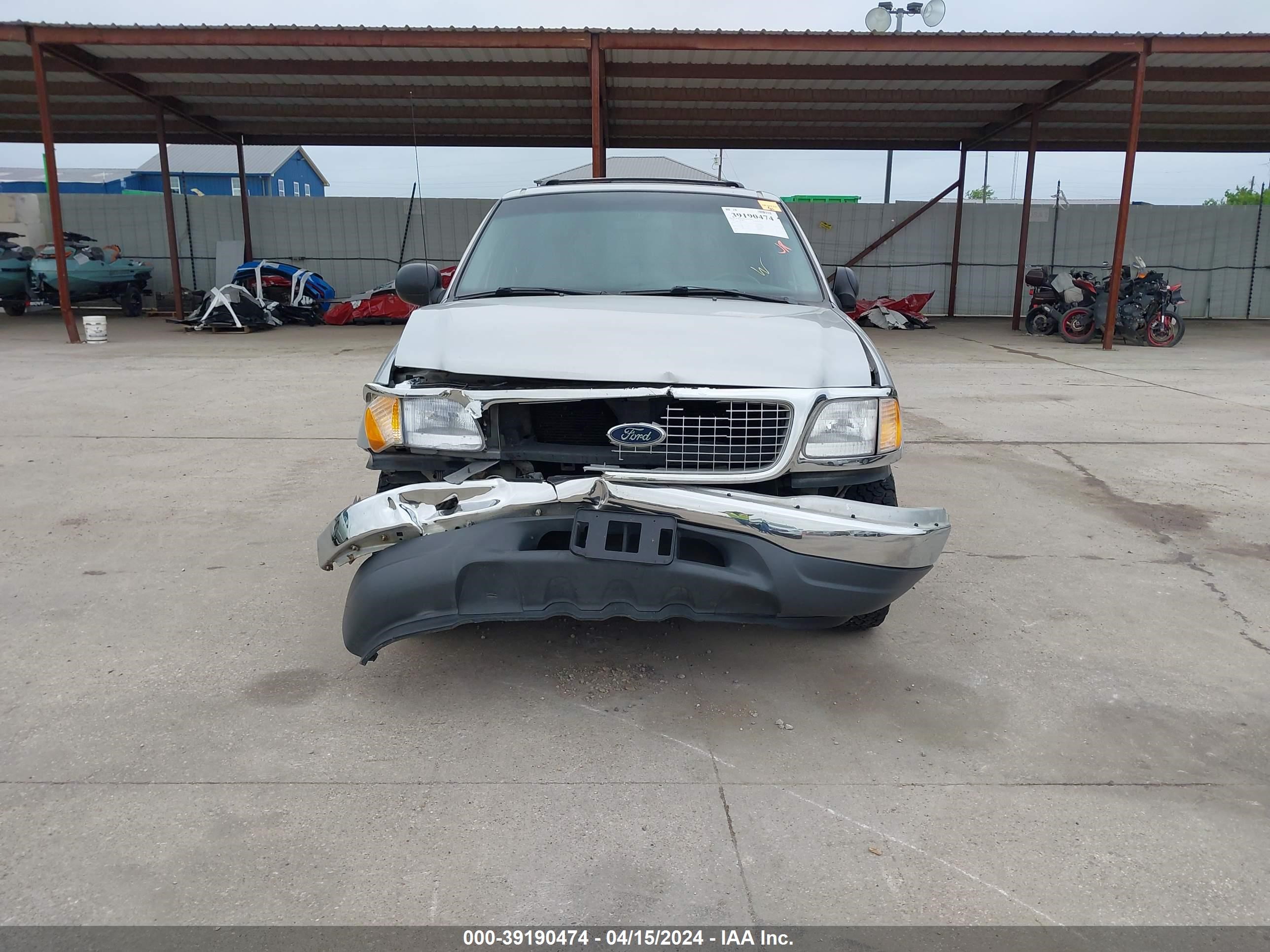 Photo 11 VIN: 1FMRU1767XLC15231 - FORD EXPEDITION 