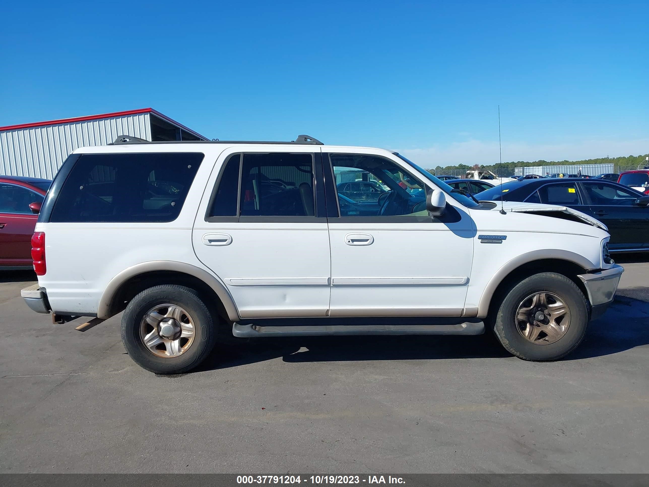 Photo 12 VIN: 1FMRU17L3WLA94234 - FORD EXPEDITION 