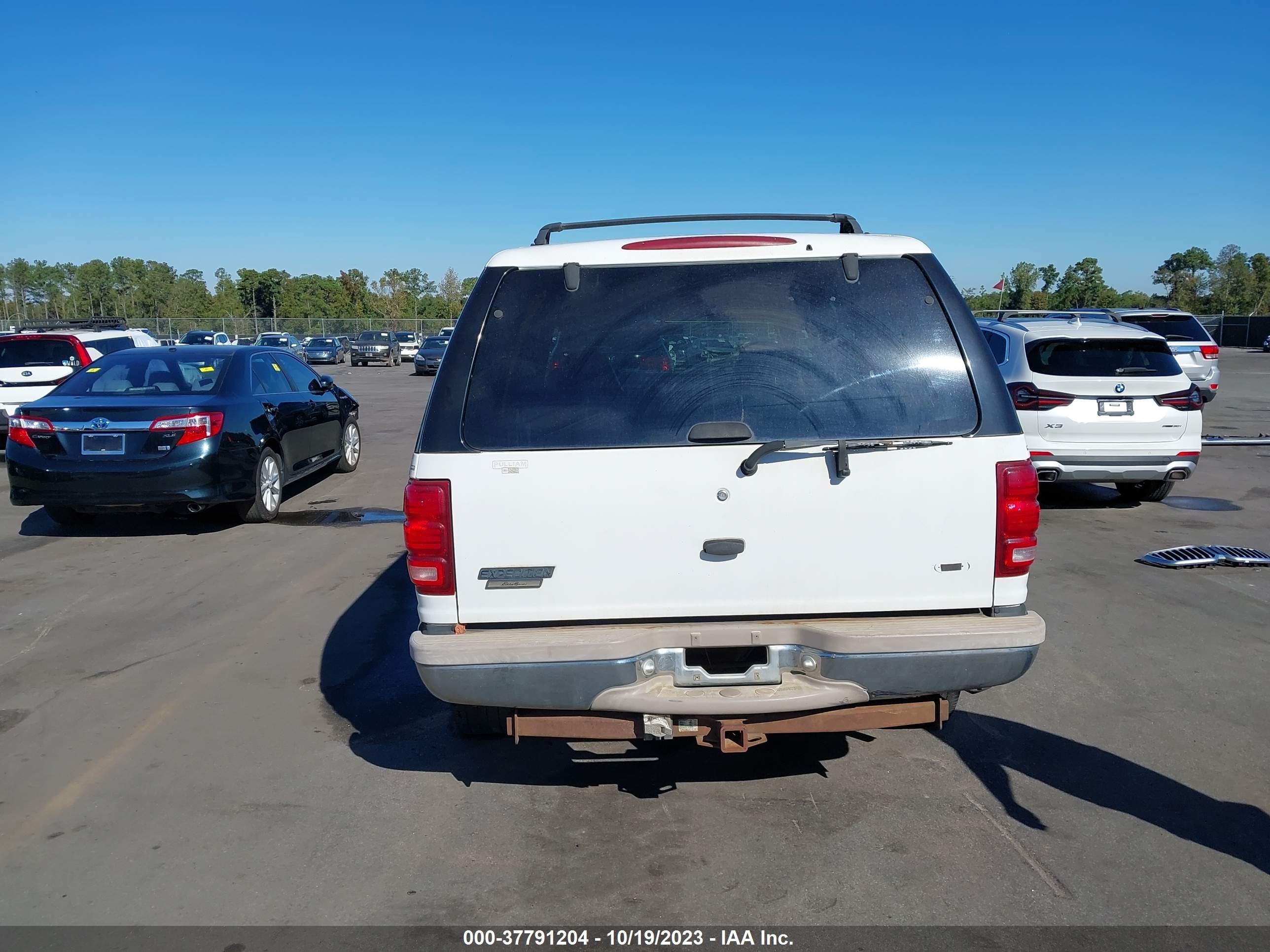 Photo 15 VIN: 1FMRU17L3WLA94234 - FORD EXPEDITION 