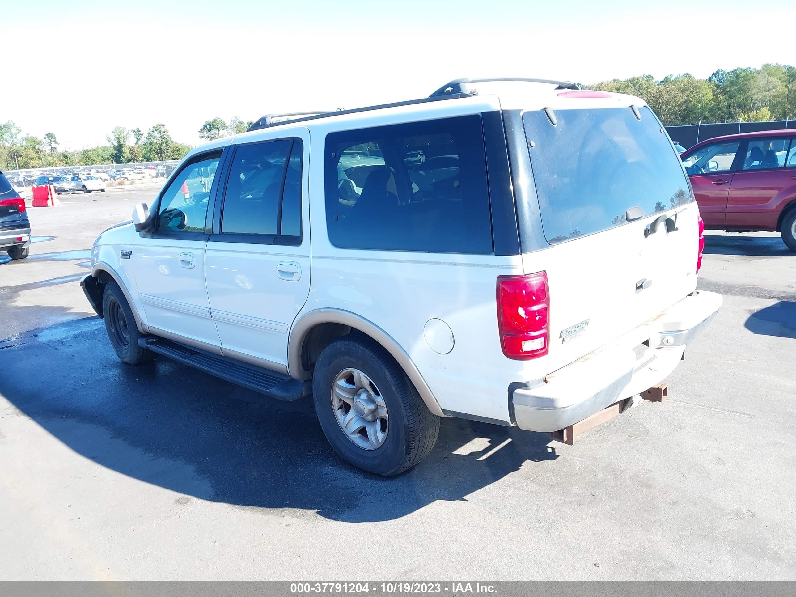 Photo 2 VIN: 1FMRU17L3WLA94234 - FORD EXPEDITION 