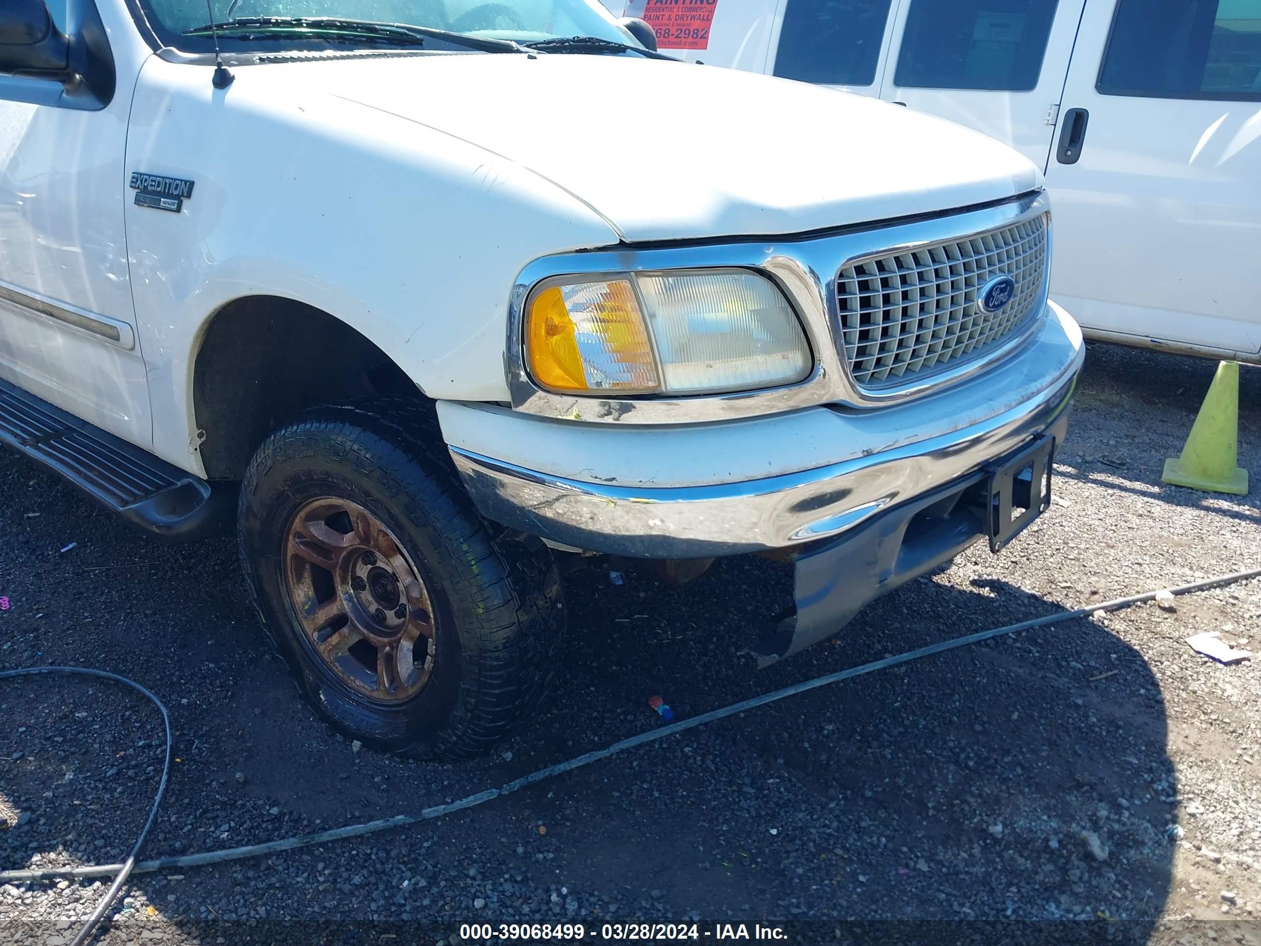 Photo 5 VIN: 1FMRU1862XLB36788 - FORD EXPEDITION 