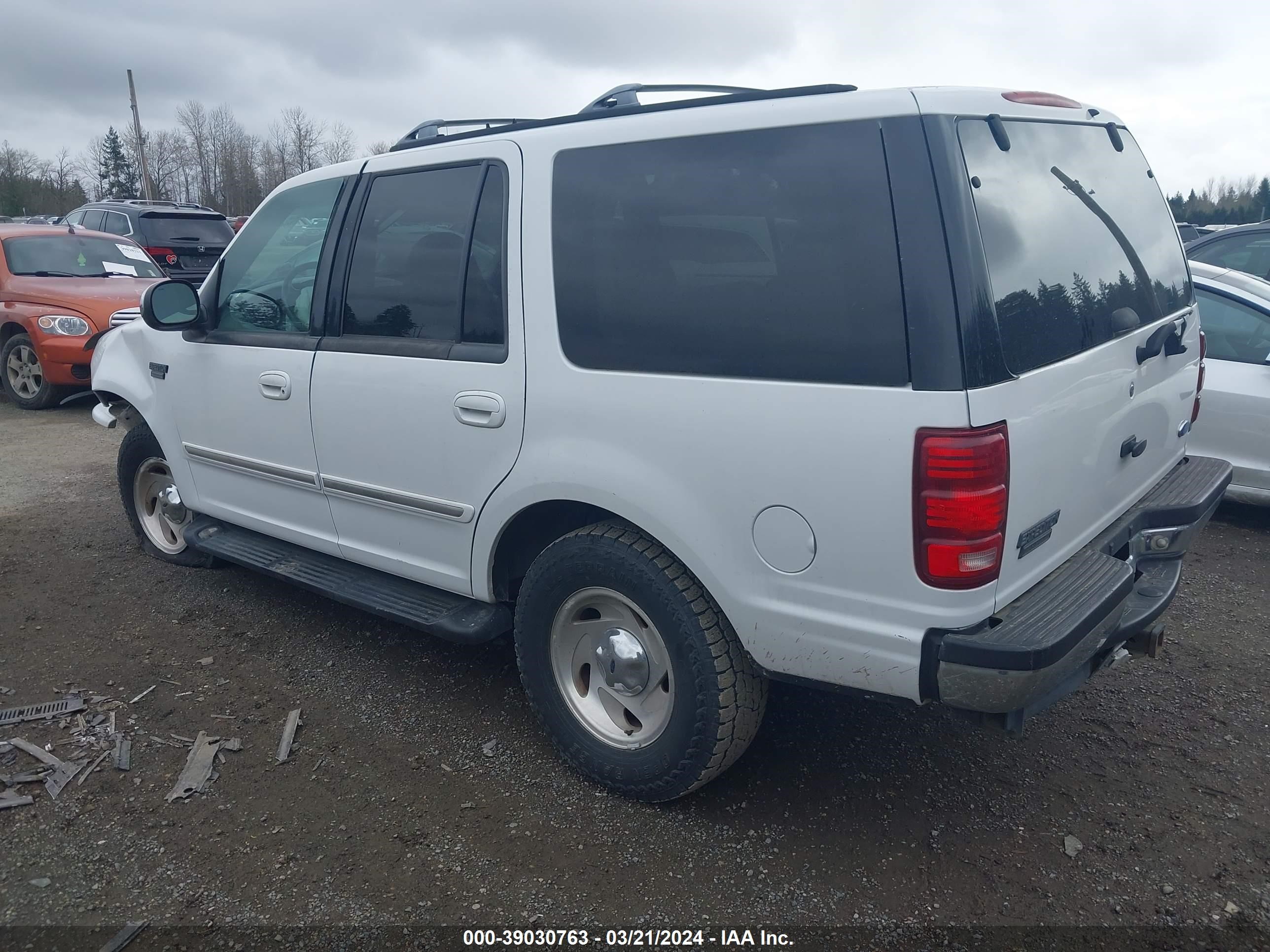 Photo 2 VIN: 1FMRU18W6WLB17742 - FORD EXPEDITION 