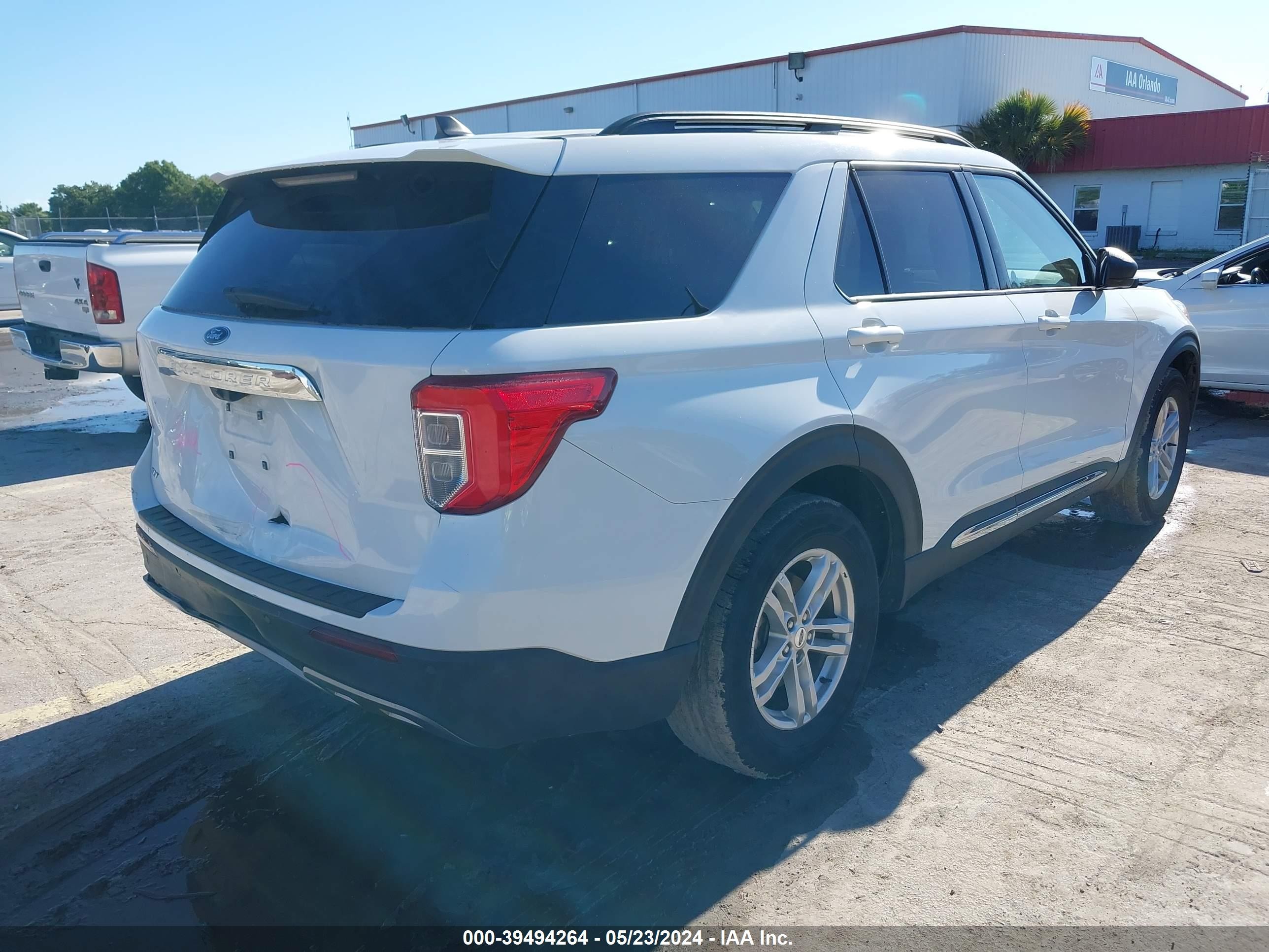 Photo 3 VIN: 1FMSK7DH6PGA22948 - FORD EXPLORER 