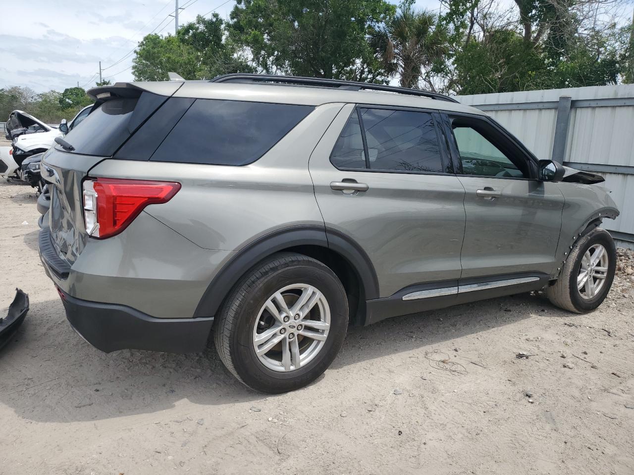 Photo 2 VIN: 1FMSK7DH8LGA23979 - FORD EXPLORER 