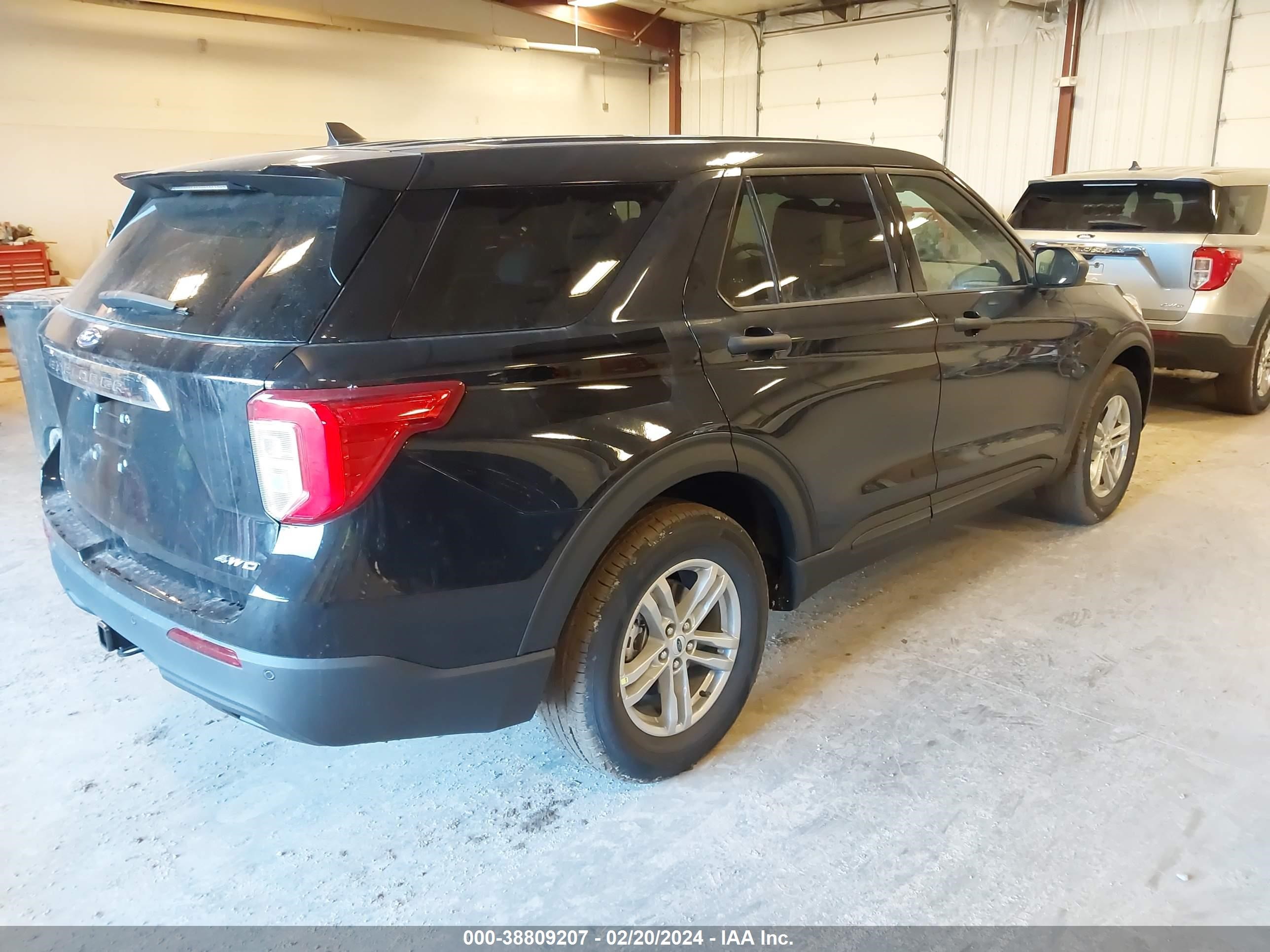 Photo 3 VIN: 1FMSK8BH3RGA46734 - FORD EXPLORER 