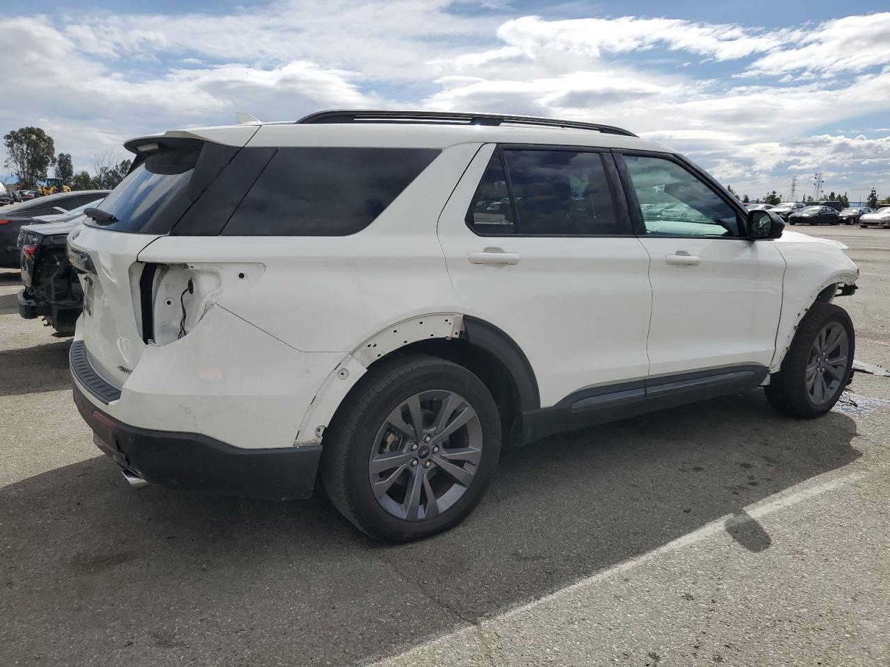 Photo 2 VIN: 1FMSK8DH0NGA50313 - FORD EXPLORER 