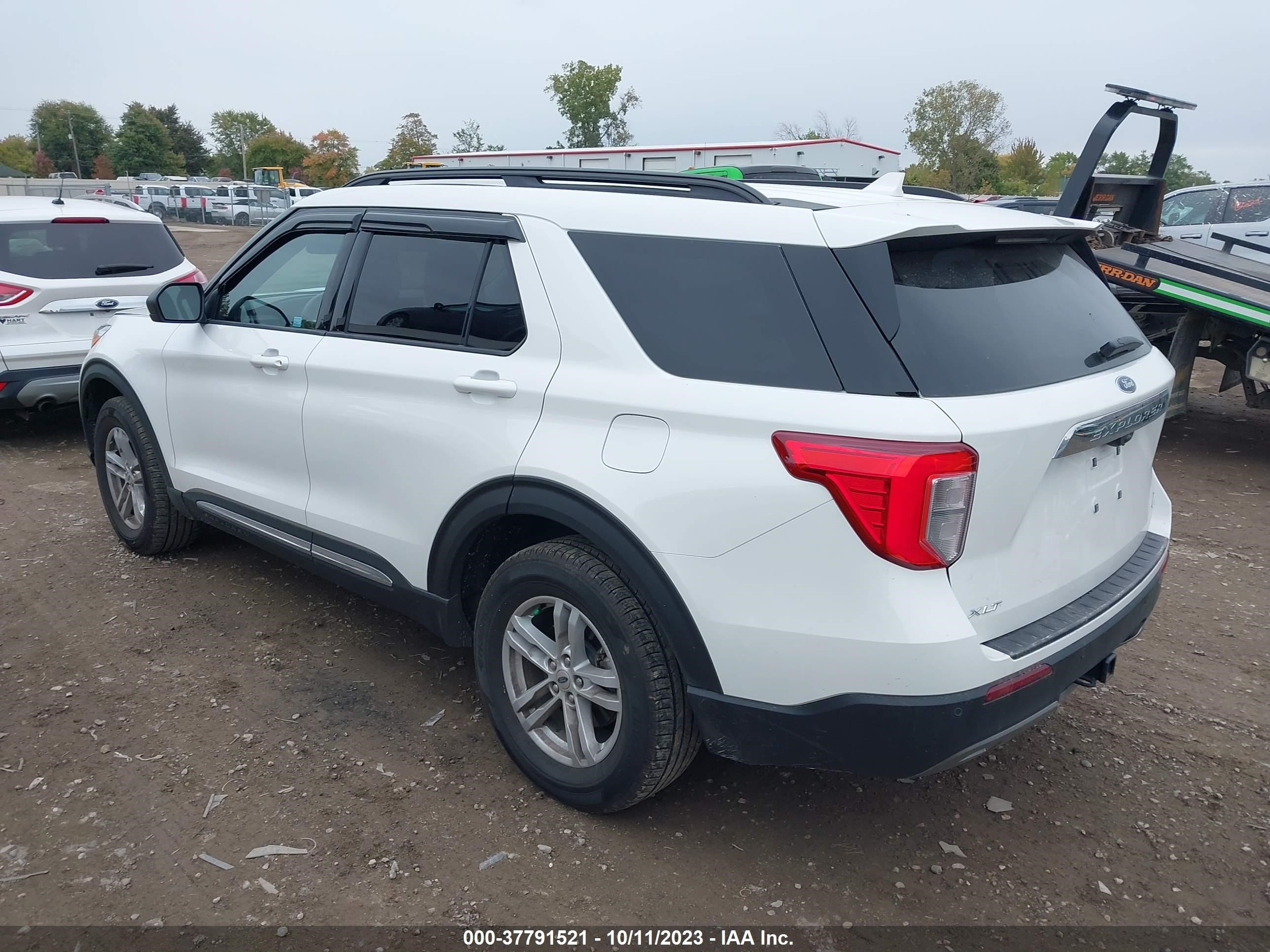 Photo 2 VIN: 1FMSK8DH8NGC51991 - FORD EXPLORER 