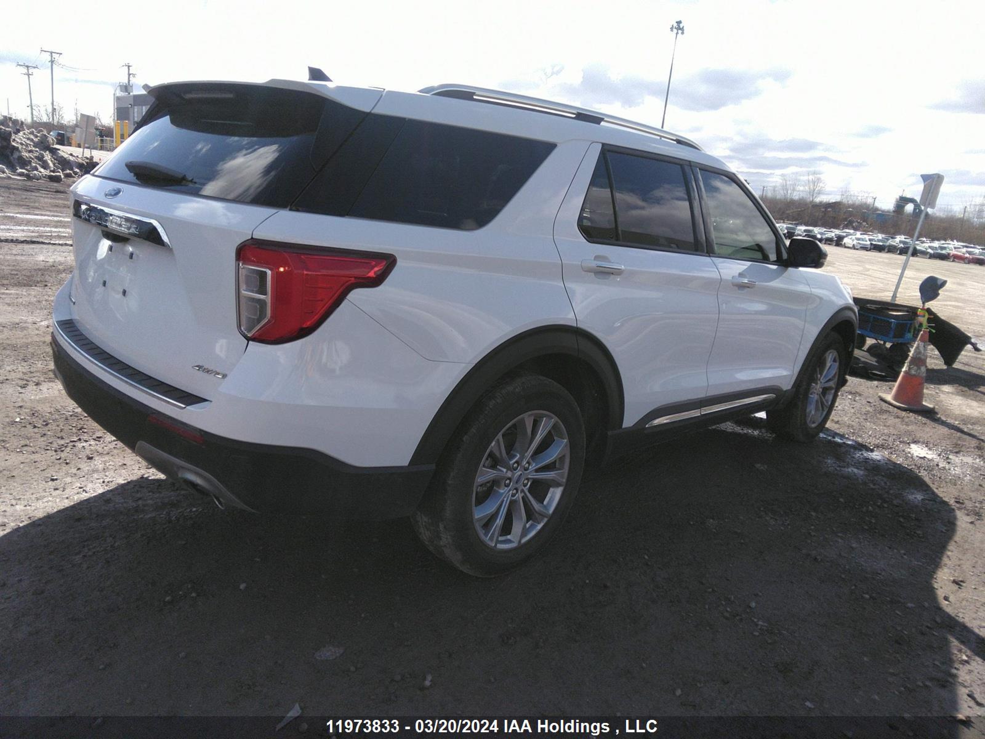 Photo 3 VIN: 1FMSK8FH8PGA84189 - FORD EXPLORER 