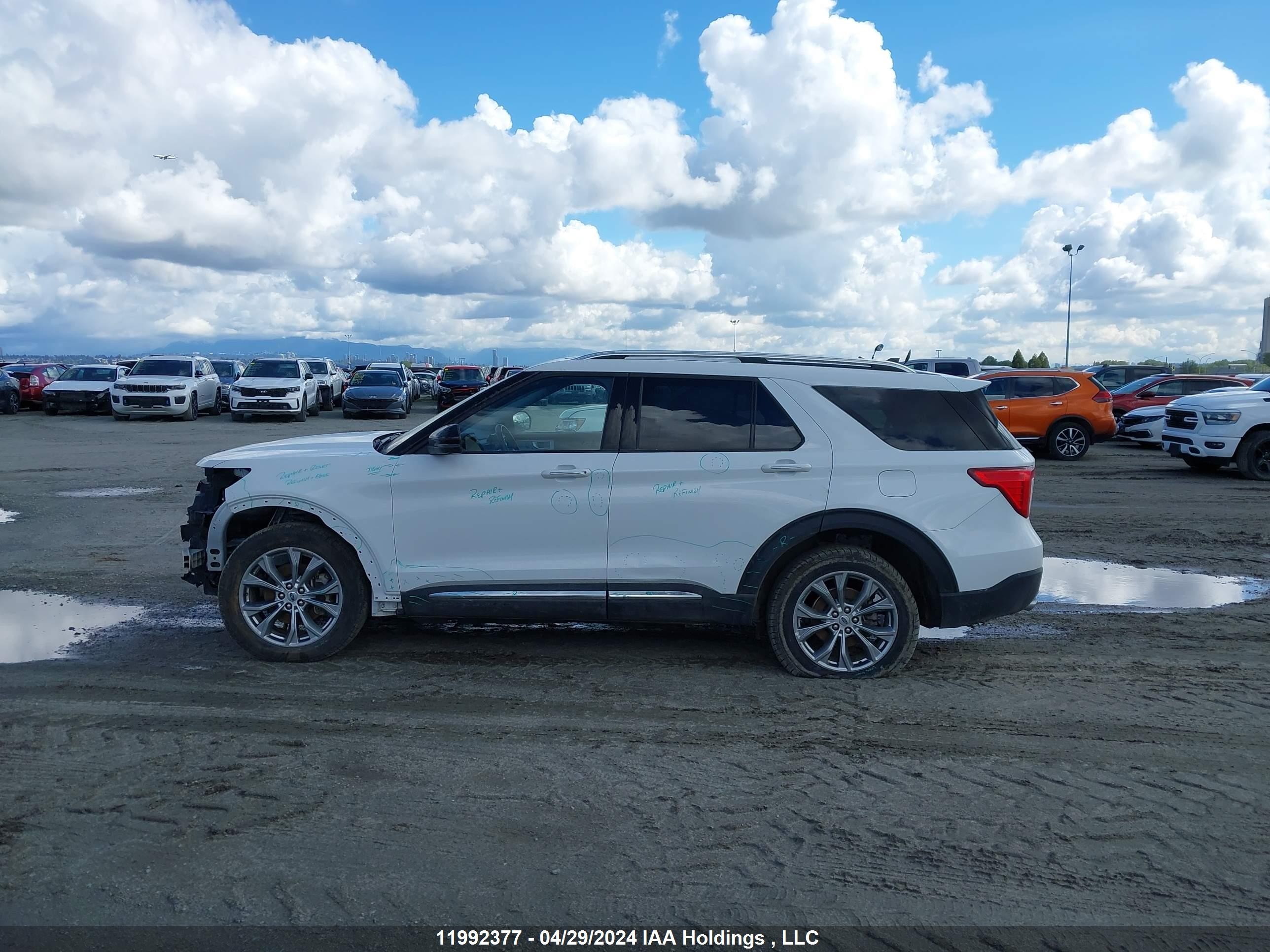 Photo 14 VIN: 1FMSK8FHXNGB16380 - FORD EXPLORER 