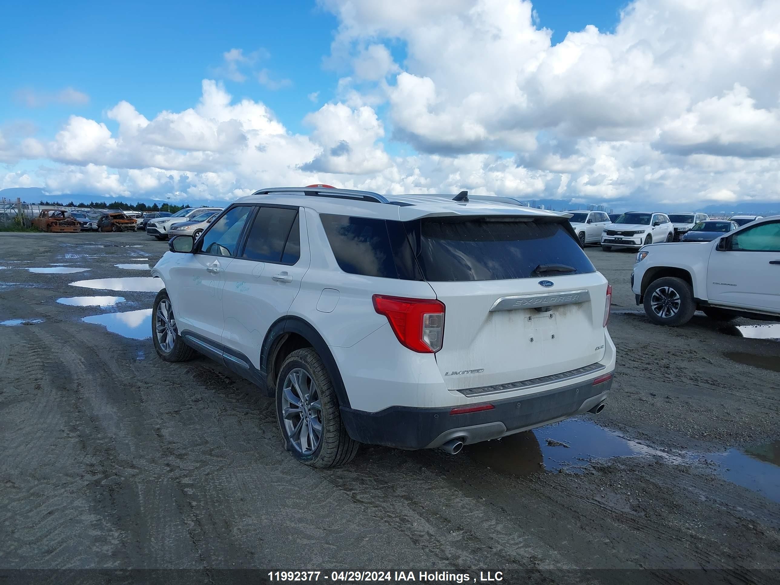 Photo 2 VIN: 1FMSK8FHXNGB16380 - FORD EXPLORER 