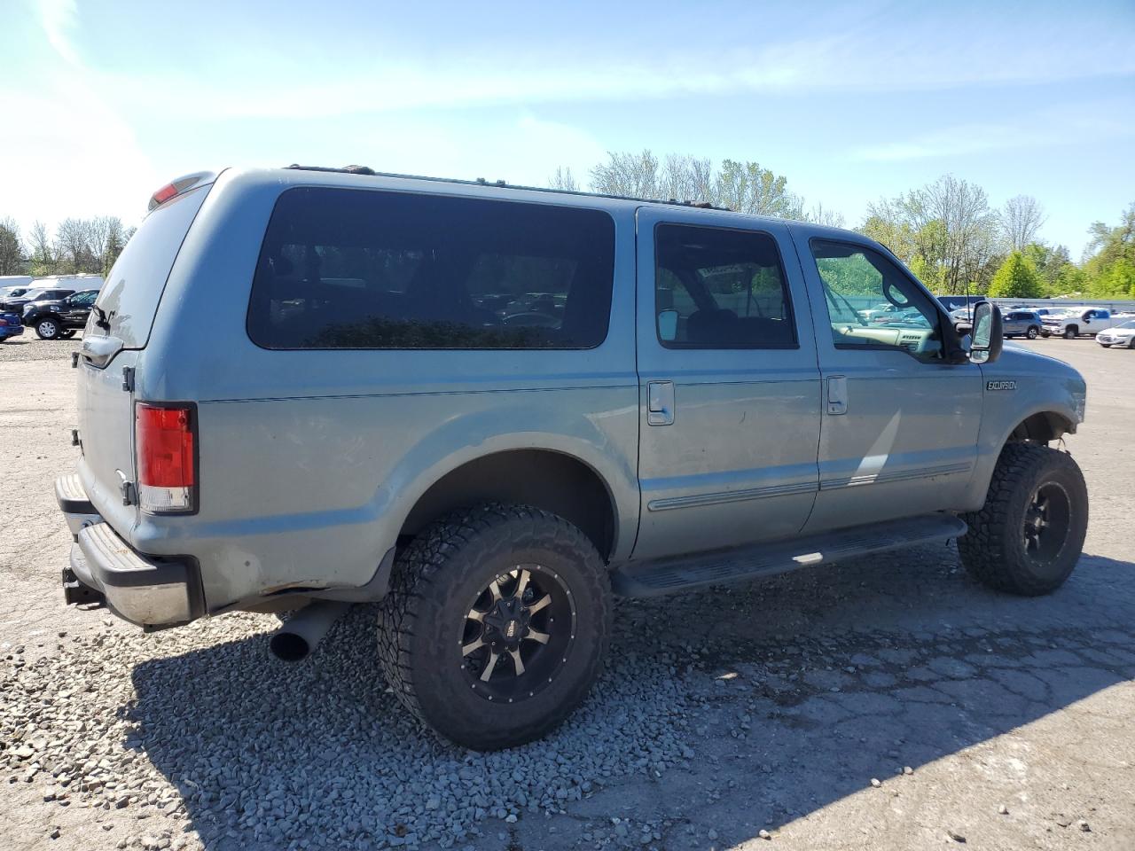 Photo 2 VIN: 1FMSU41F3YEE51019 - FORD EXCURSION 