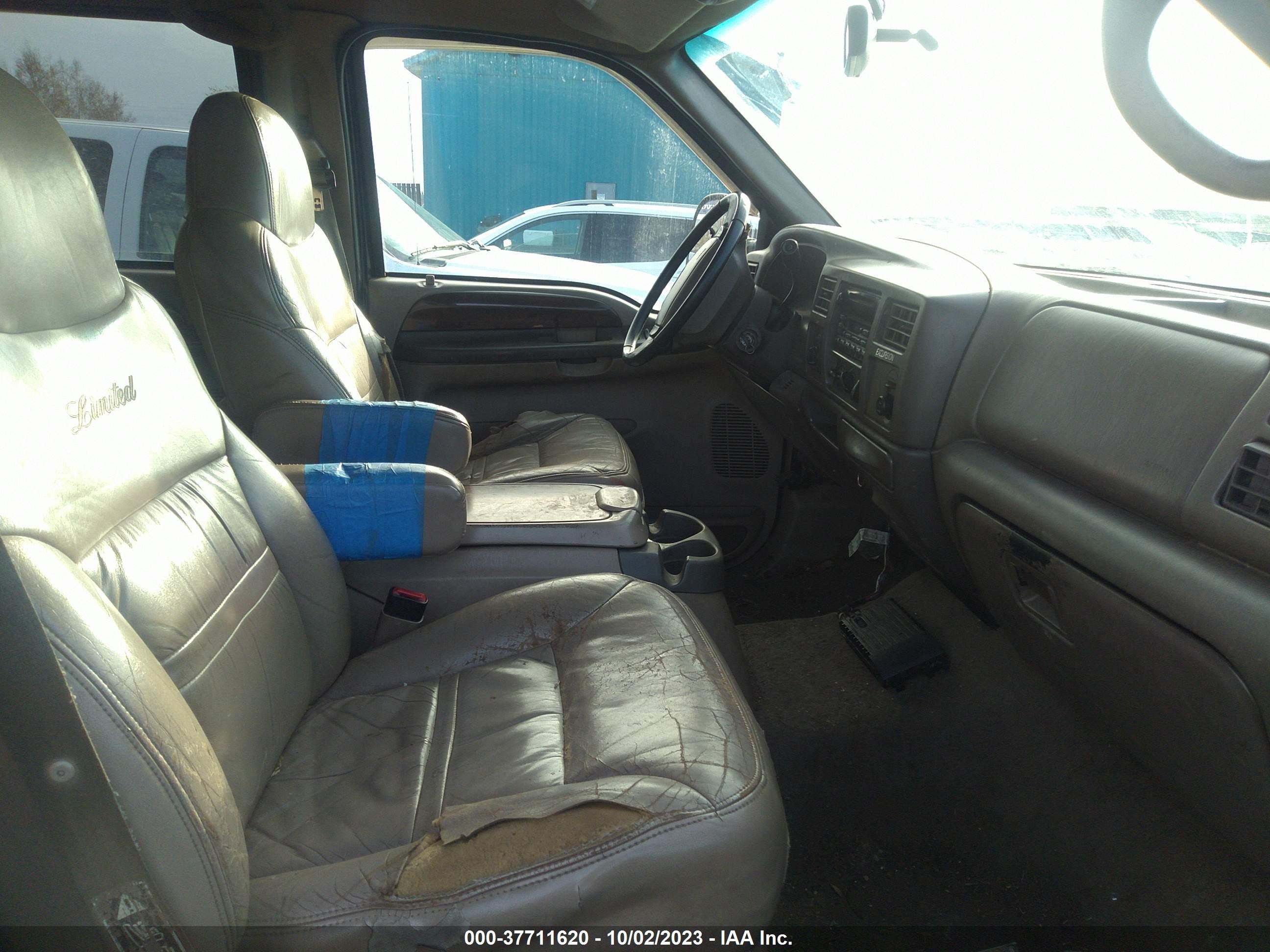 Photo 4 VIN: 1FMSU43F31EA71200 - FORD EXCURSION 