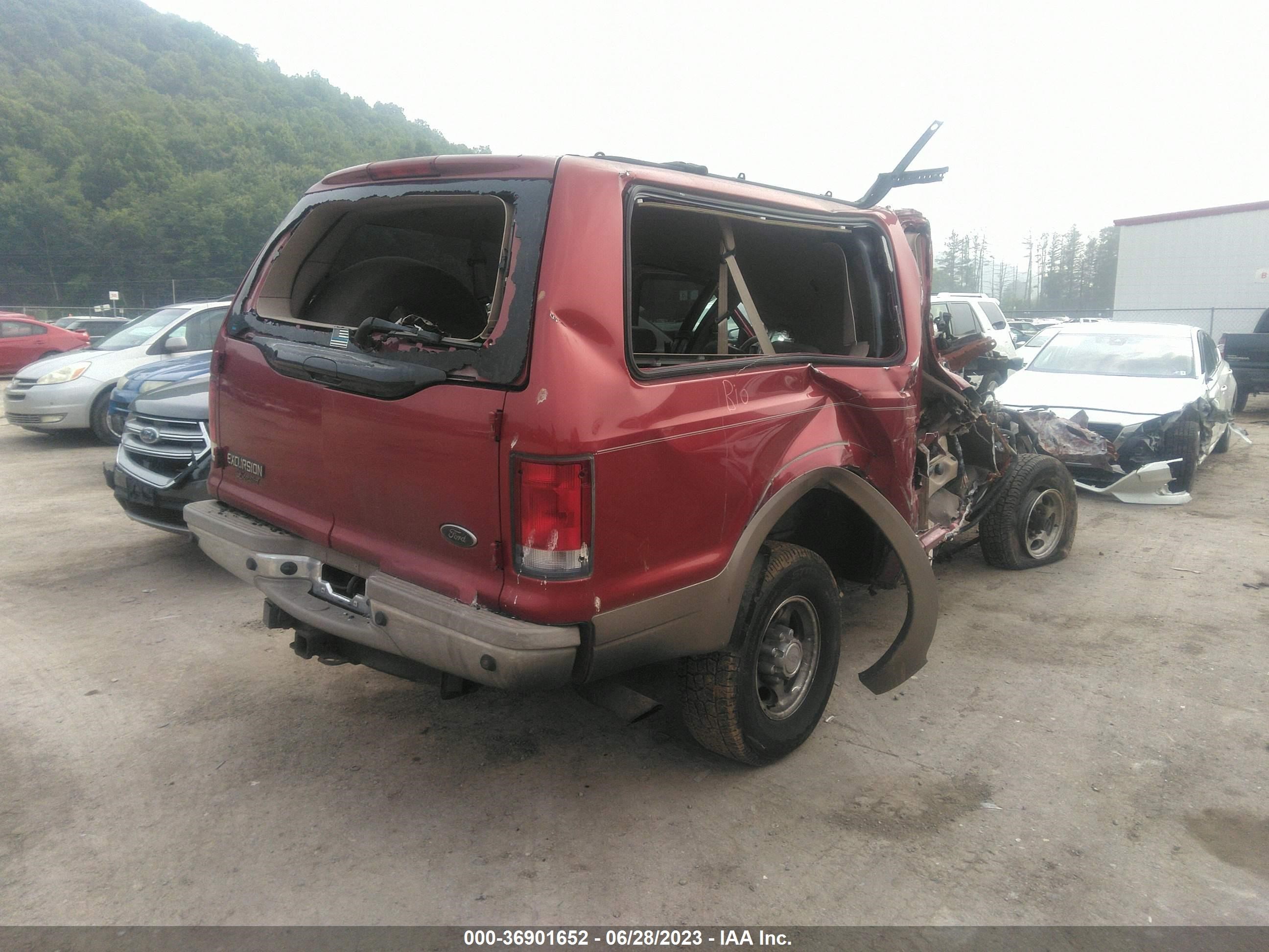 Photo 3 VIN: 1FMSU43F31EC44570 - FORD EXCURSION 