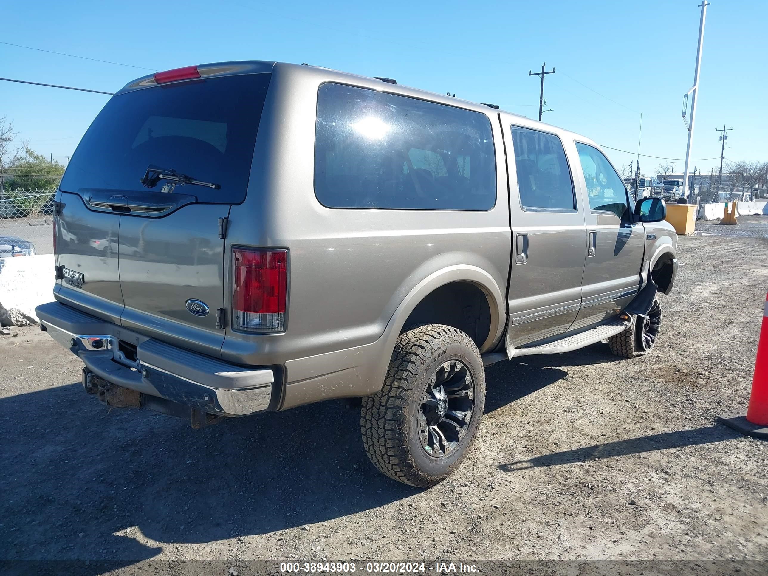 Photo 3 VIN: 1FMSU43F92ED36803 - FORD EXCURSION 