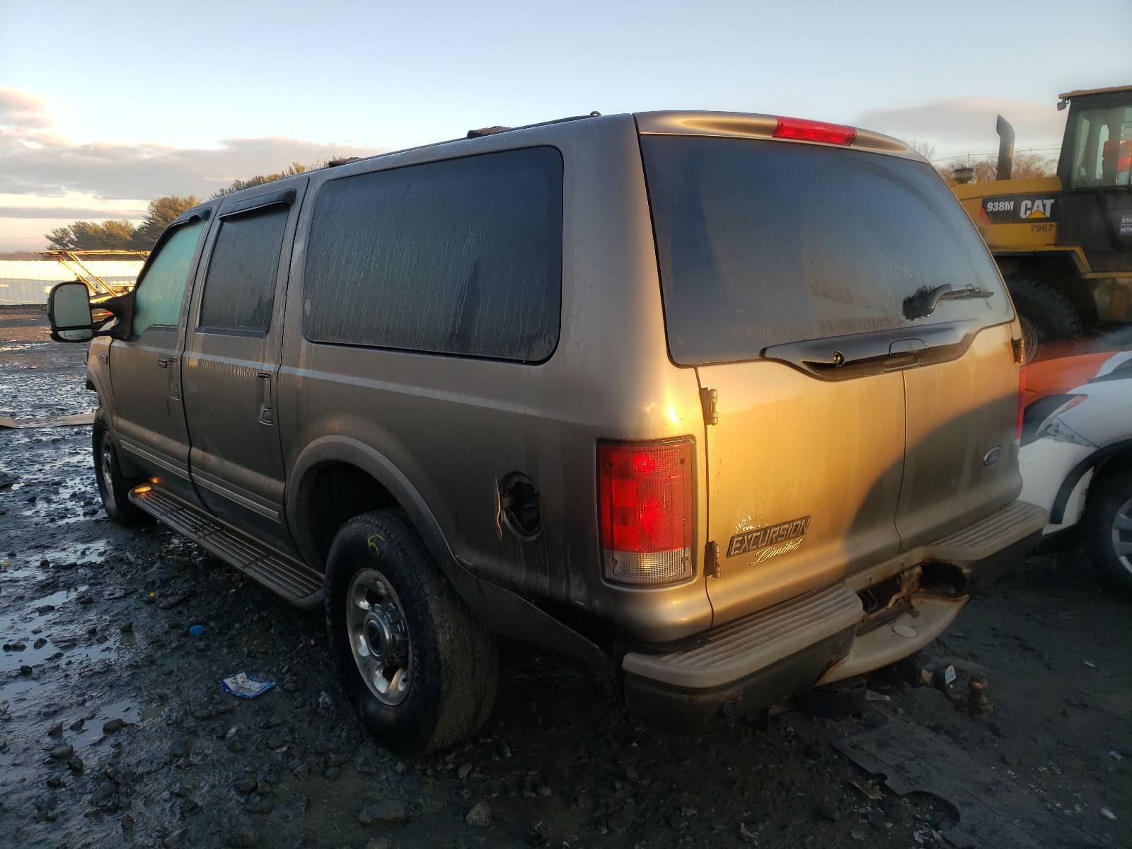 Photo 2 VIN: 1FMSU43P24EB40682 - FORD EXCURSION 