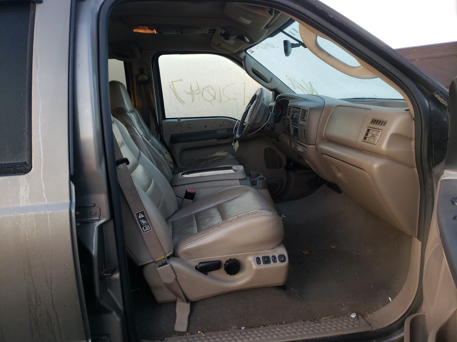 Photo 4 VIN: 1FMSU43P24EB40682 - FORD EXCURSION 