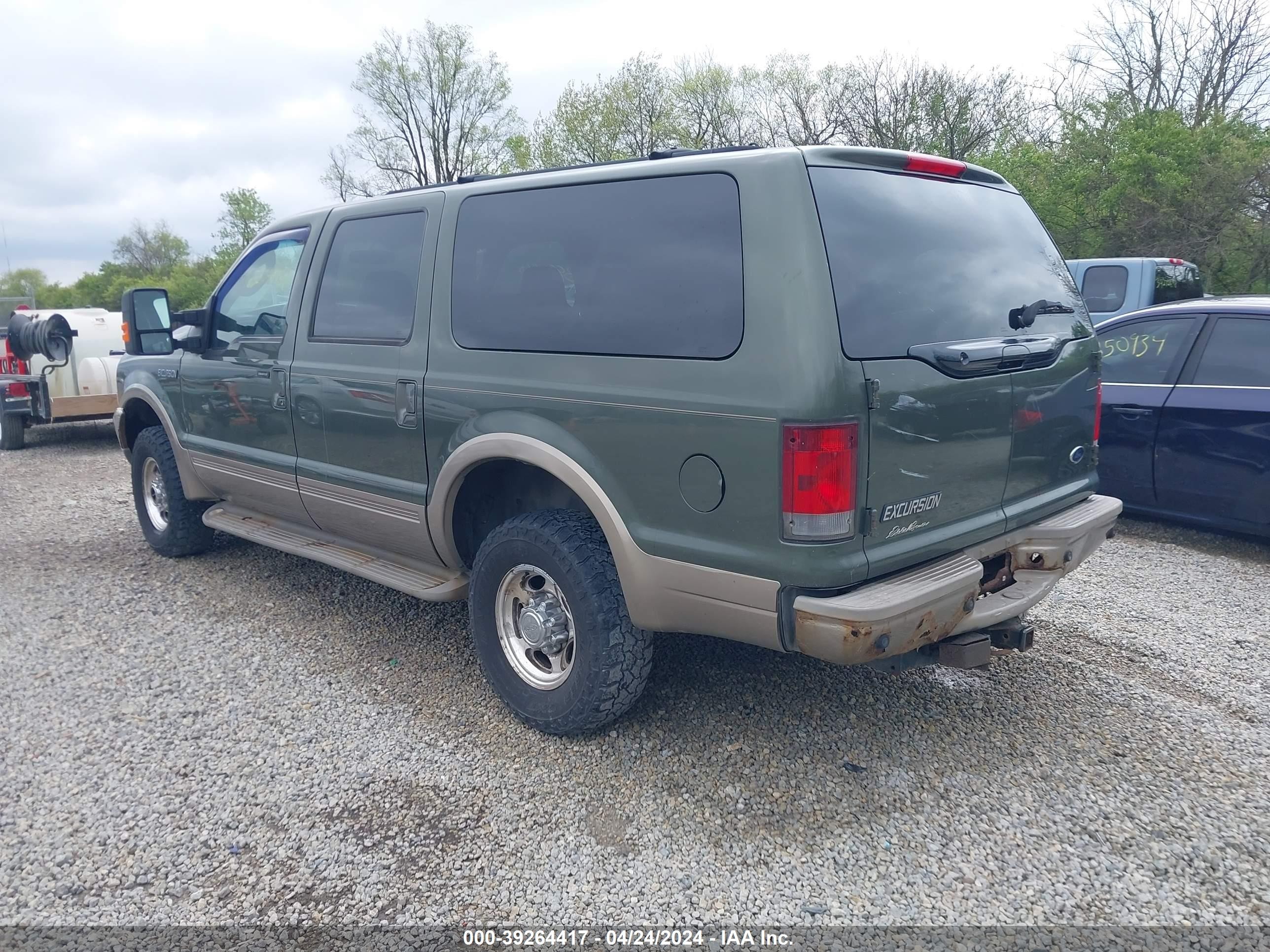 Photo 2 VIN: 1FMSU45P63EC70833 - FORD EXCURSION 