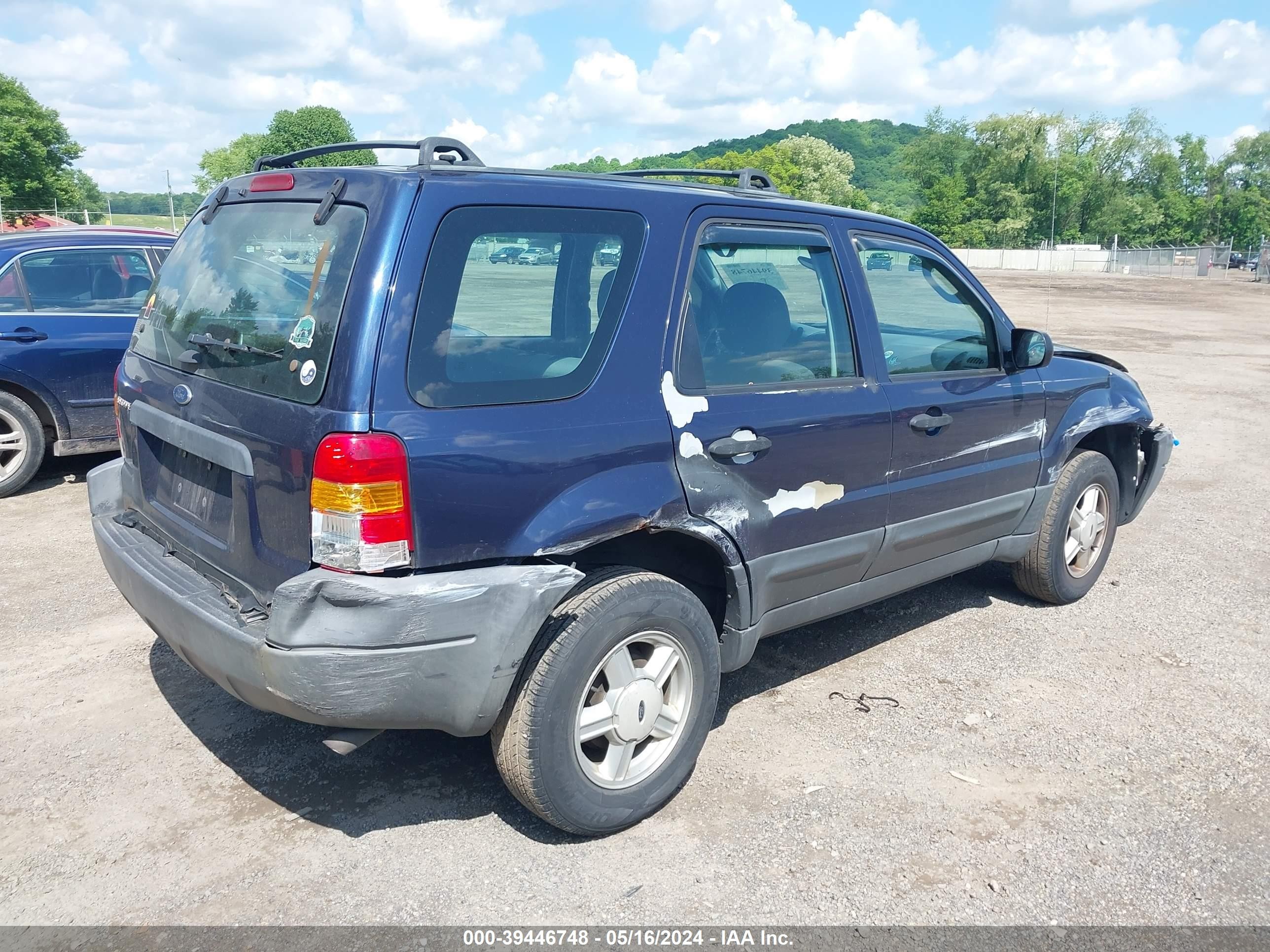 Photo 3 VIN: 1FMYU02134DA18516 - FORD ESCAPE 