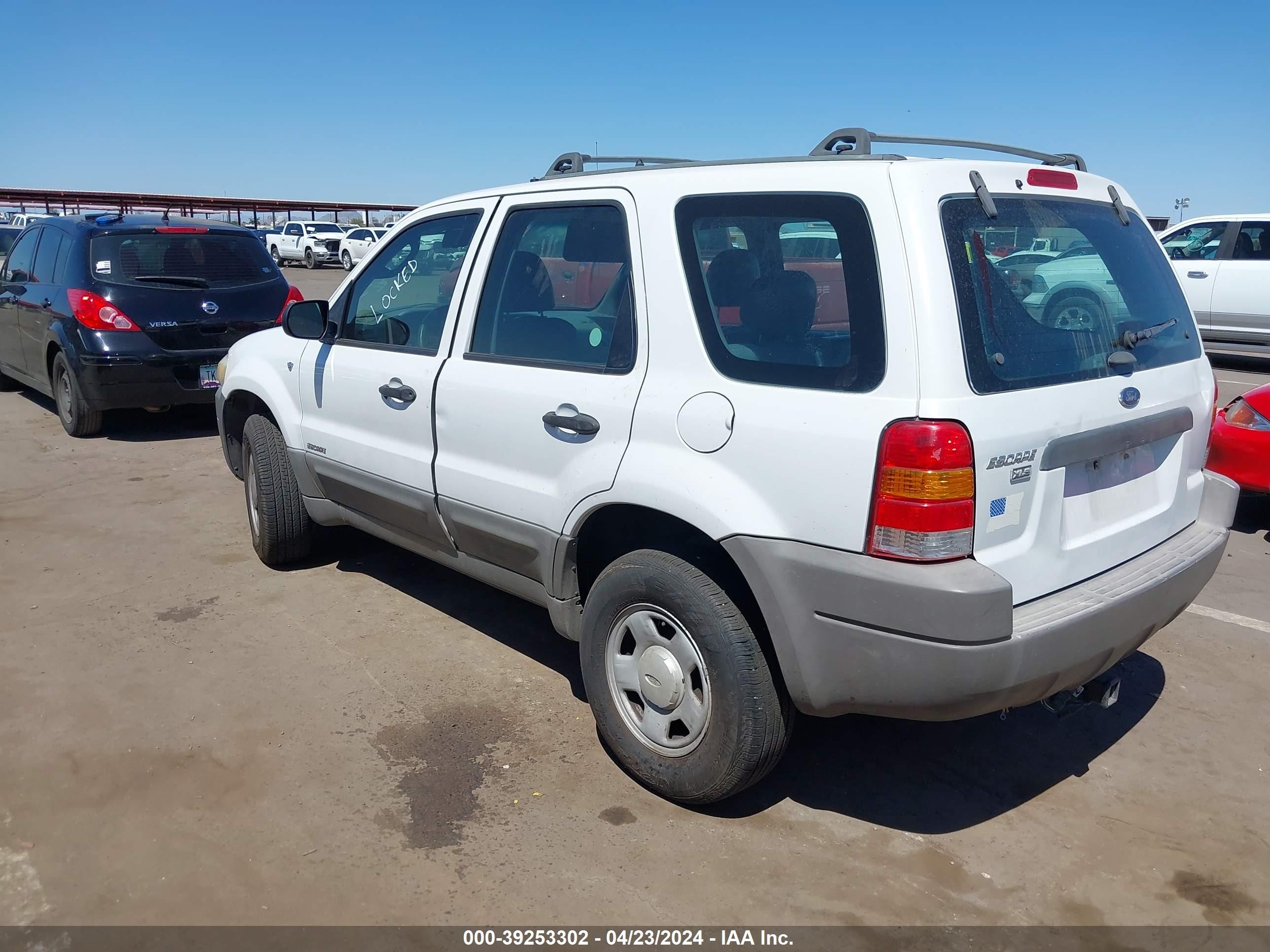 Photo 2 VIN: 1FMYU02172KC21255 - FORD ESCAPE 